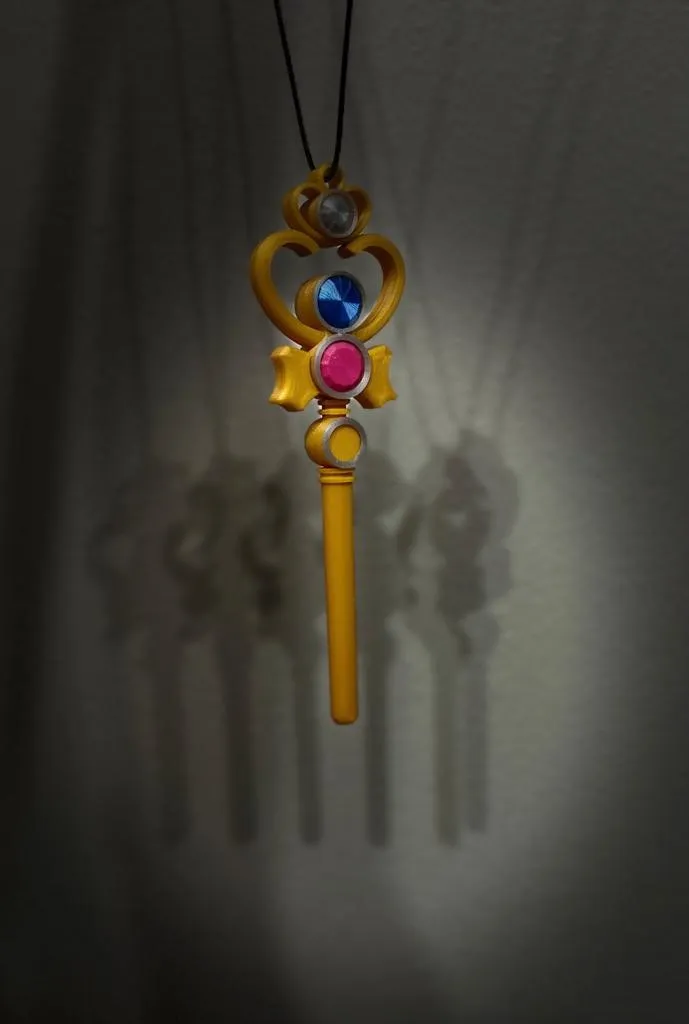 Mặt dây chuyền Sailor Moon cho trẻ em - Chìa khóa không gian-thời...