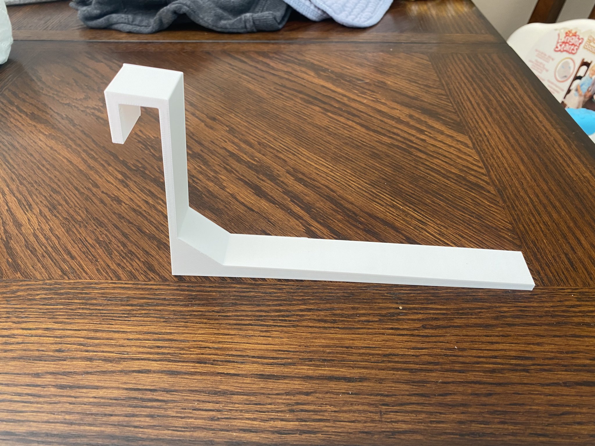 Giá đỡ laptop cho xe đẩy Rubbermaid hẹp