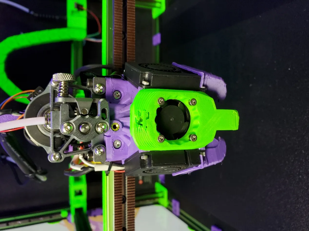 Mặt trước Xol Nozzlecam với tab gắn kèm