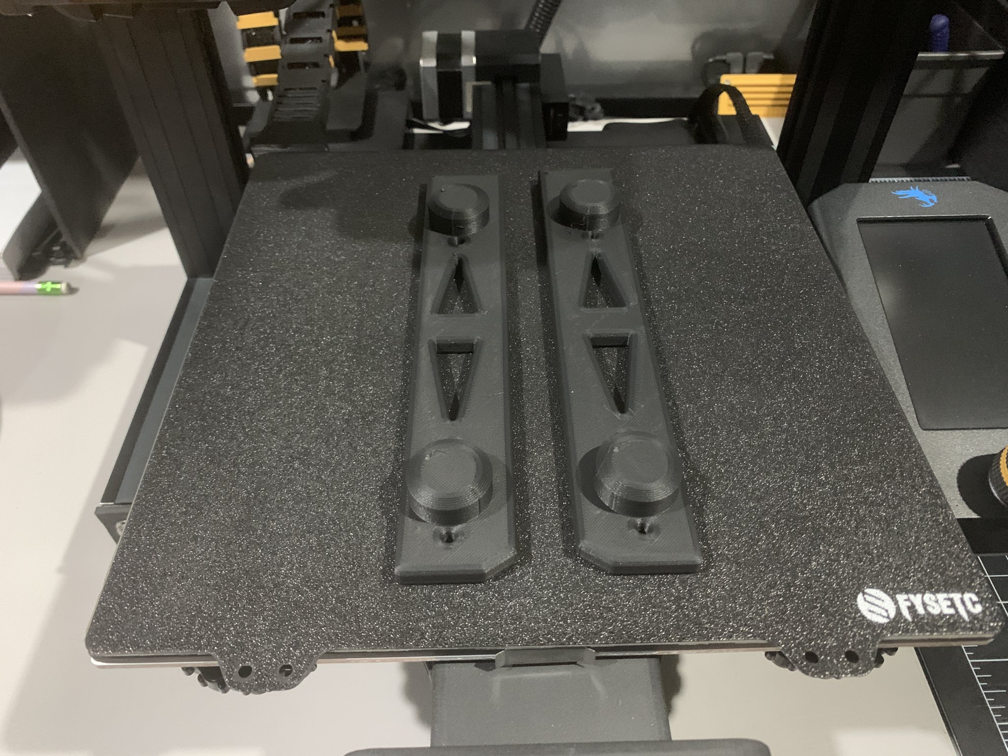 Nắp chặn ổn định cho giá đỡ RepRack