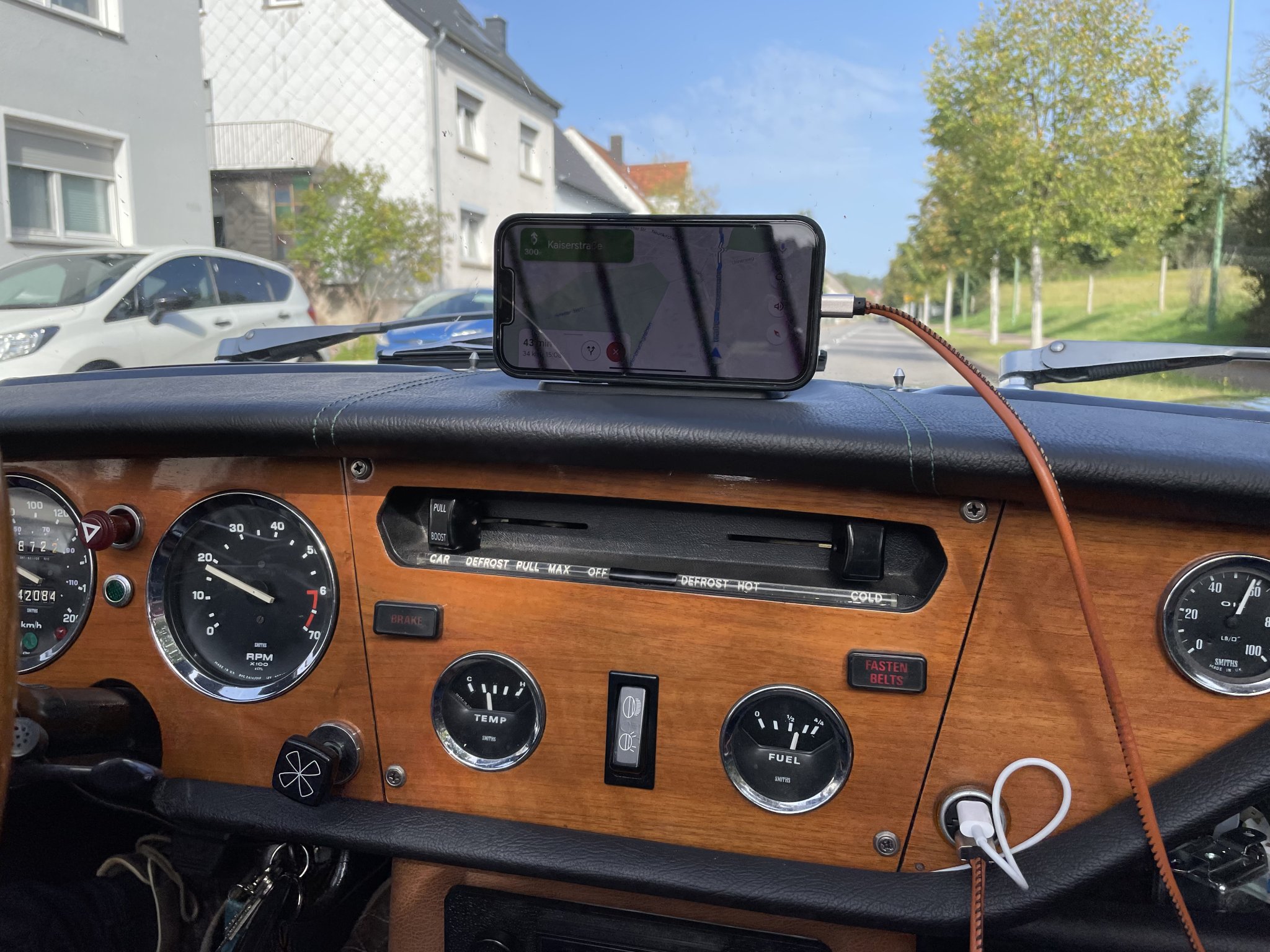 Giá đỡ Magsafe cho gạt tàn Triumph Spitfire MK4/1500