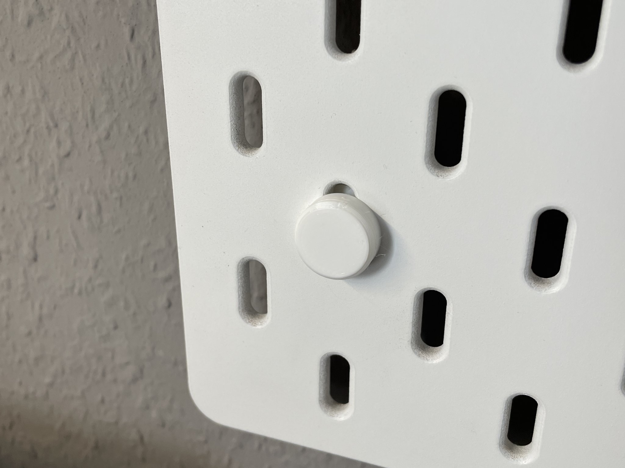 Giá đỡ tường IKEA Skadis chắc chắn cho bảng Skadis