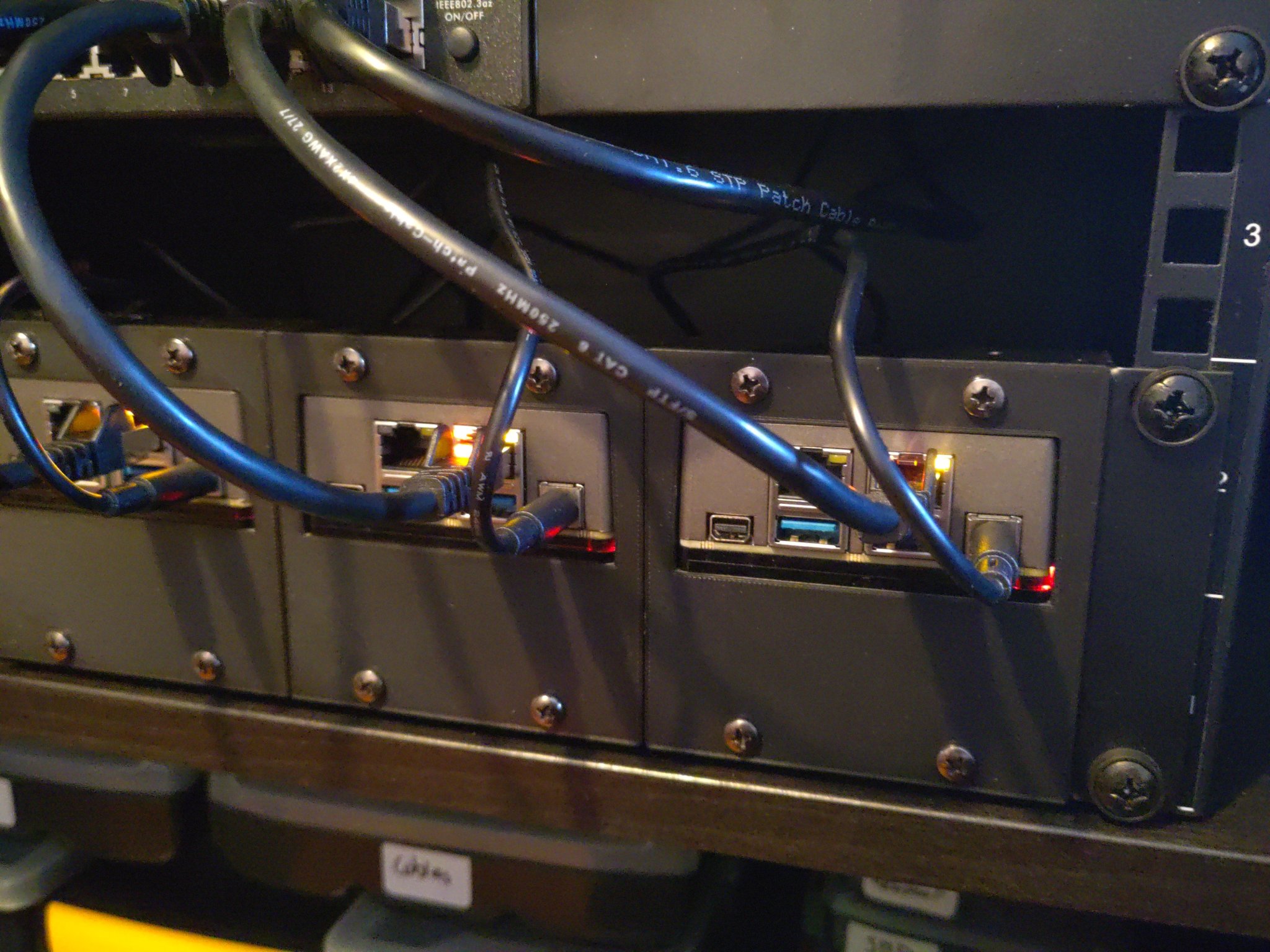 Giá đỡ ZimaBoard cho hệ thống giá 2U MP-1 của DAP Audio