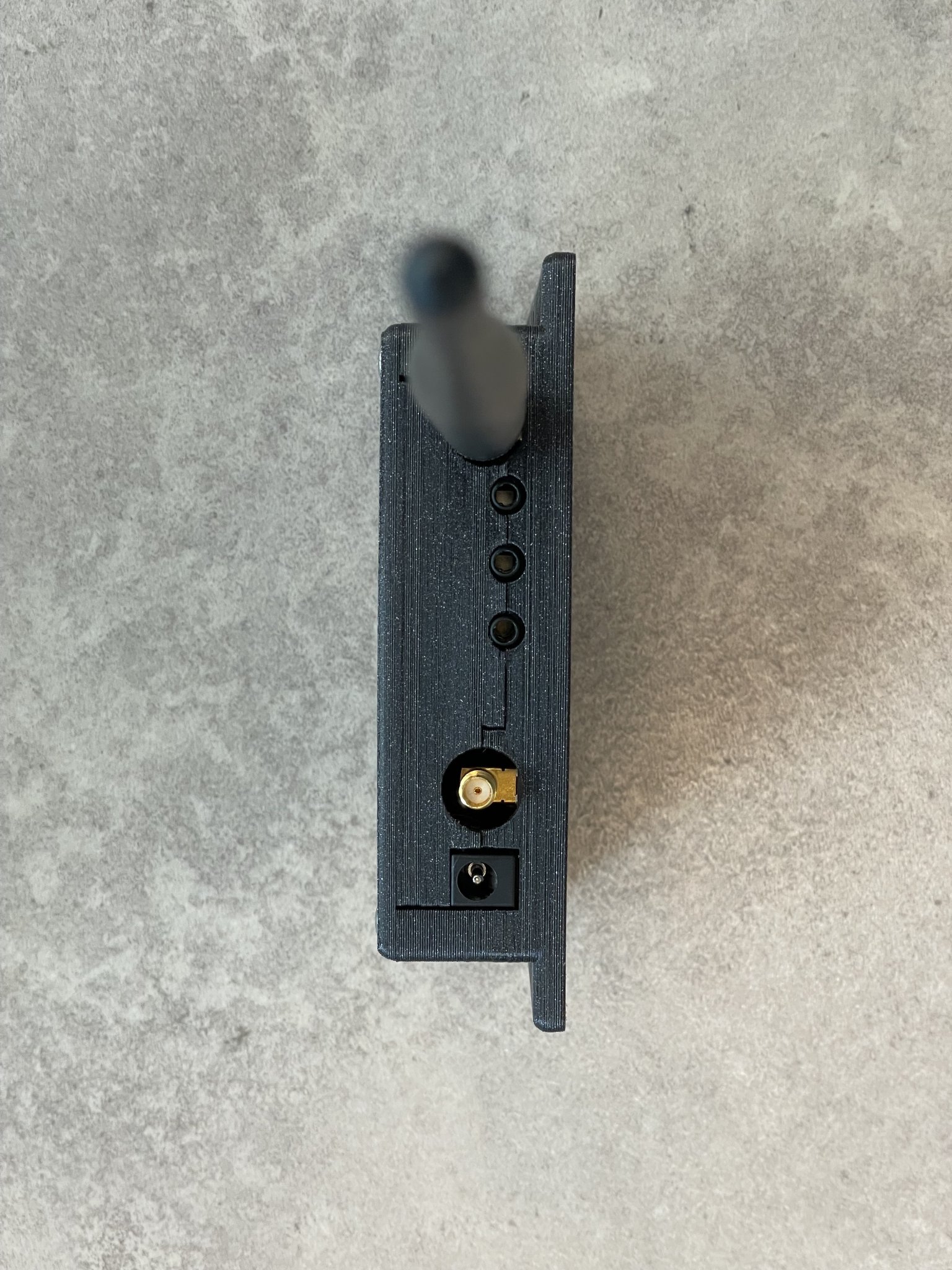 Vỏ bảo vệ cho Arduino Max Carrier với lỗ gắn kết