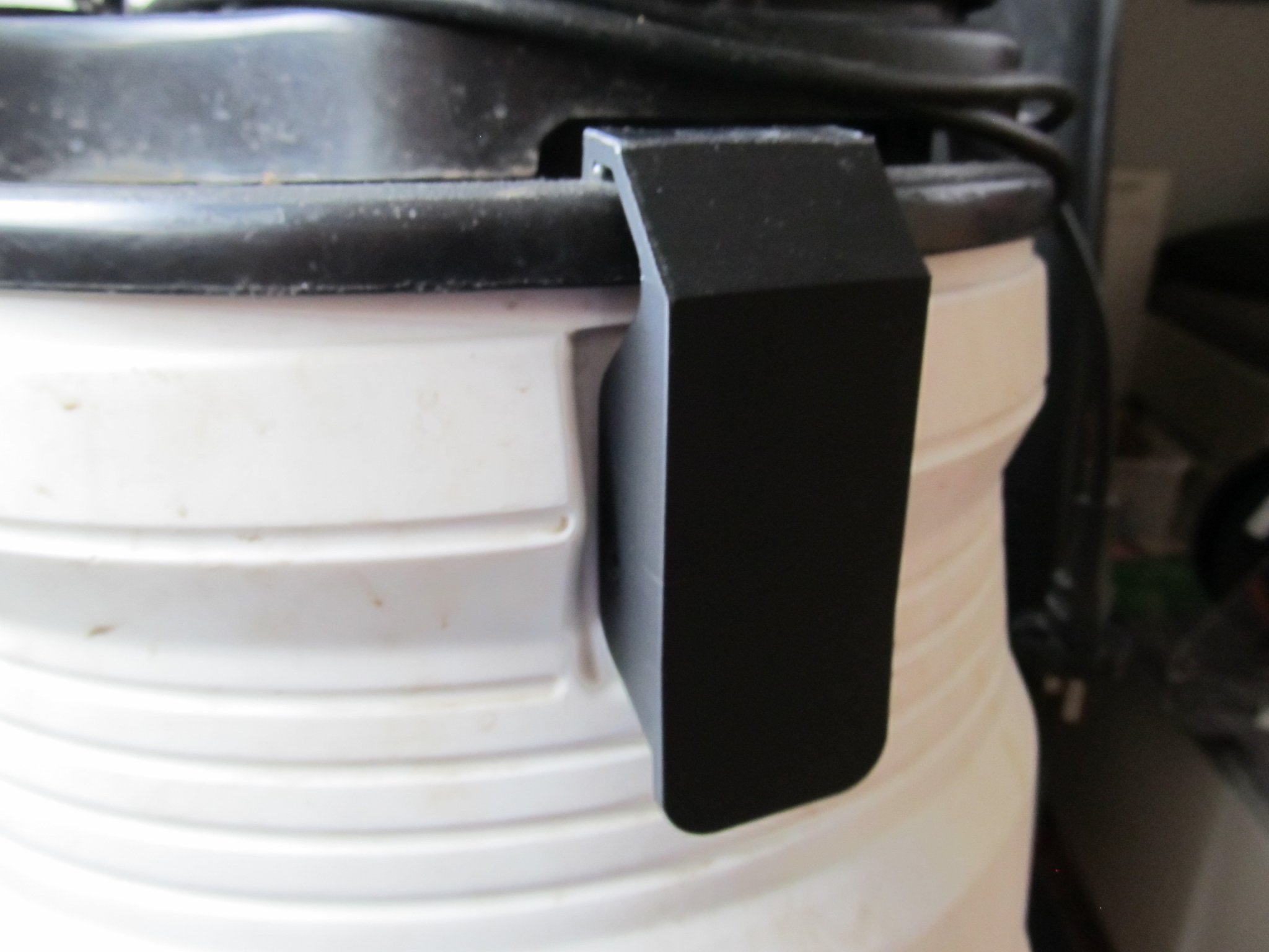 **Kẹp khóa thay thế cho máy hút bụi SIMPA Nass-/Trockensauger**