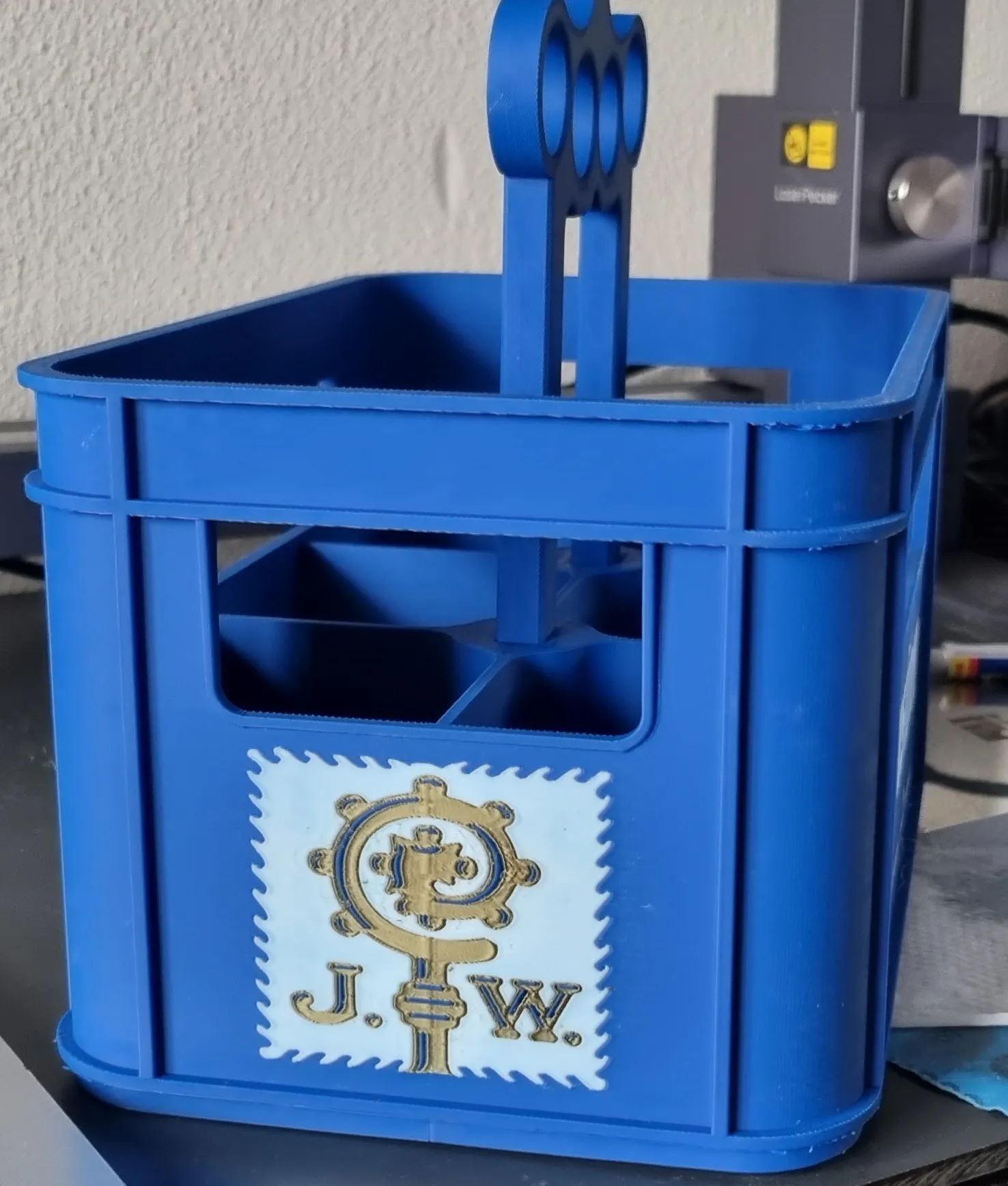 Giá đỡ bia Augustiner Bier Sixpack tiện lợi