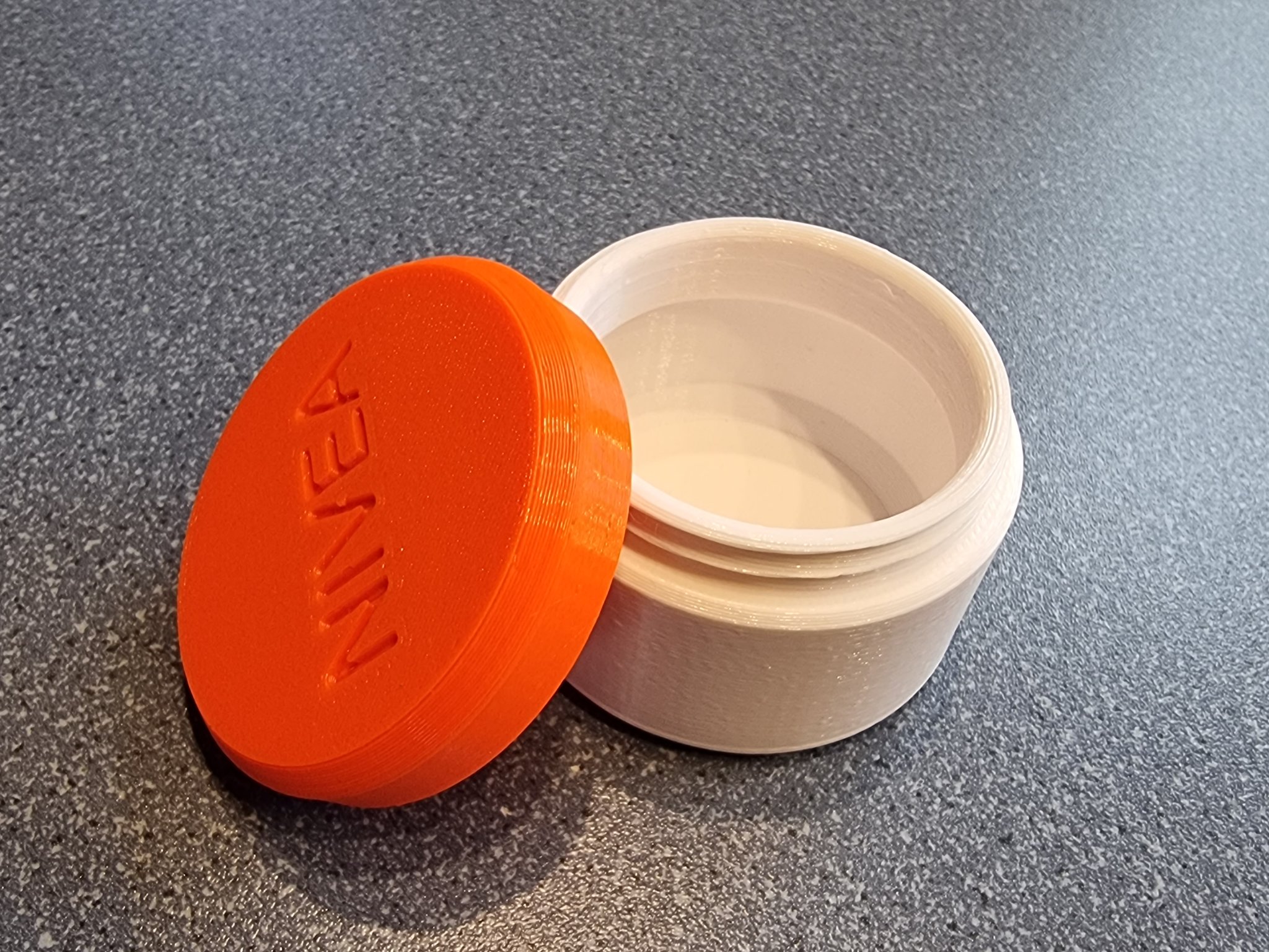 Chậu kem nhỏ đường kính 50 mm, cao 35 mm