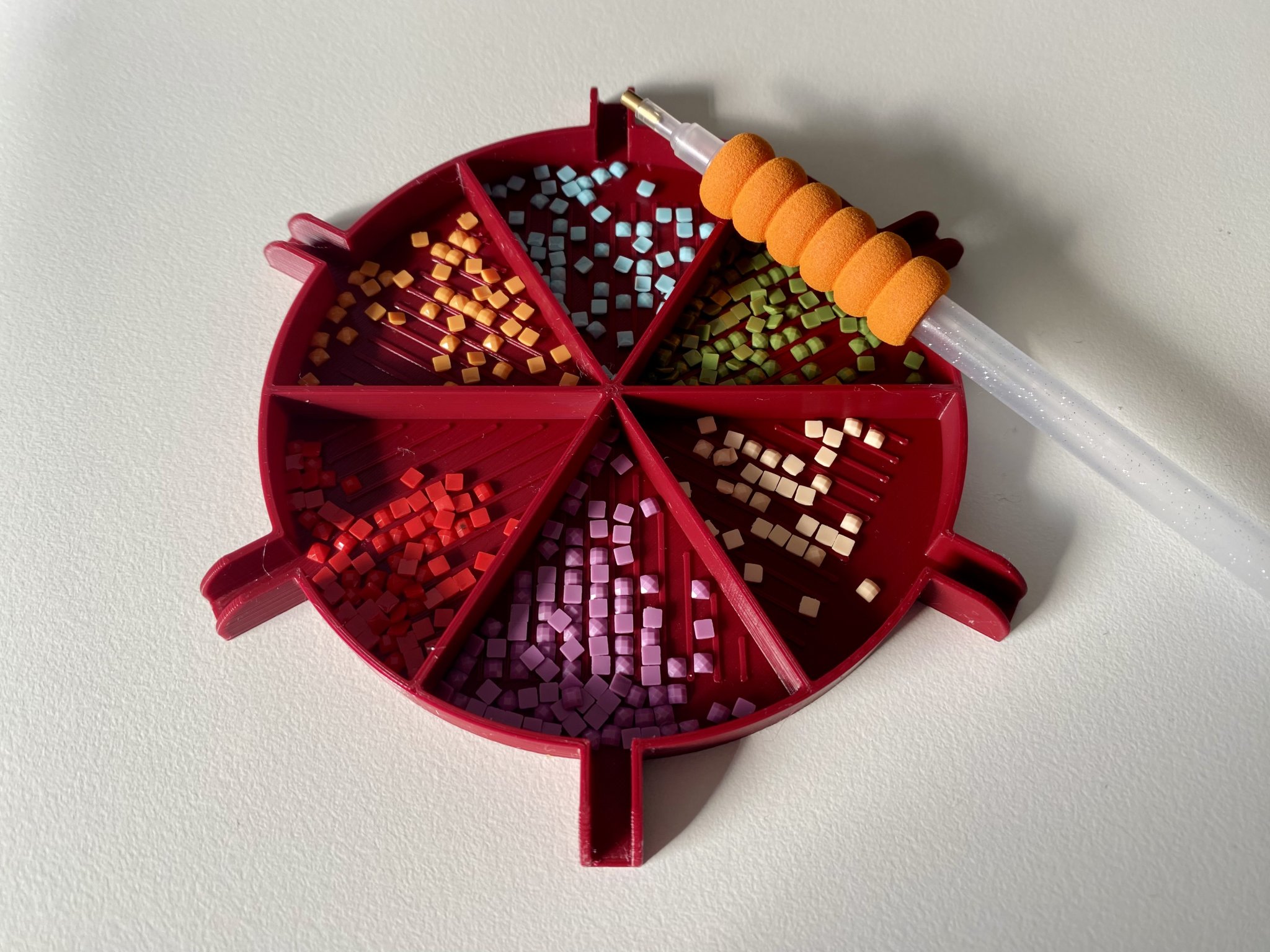 Khay vẽ tranh kim cương đa ngăn chứa 6 màu khác nhau