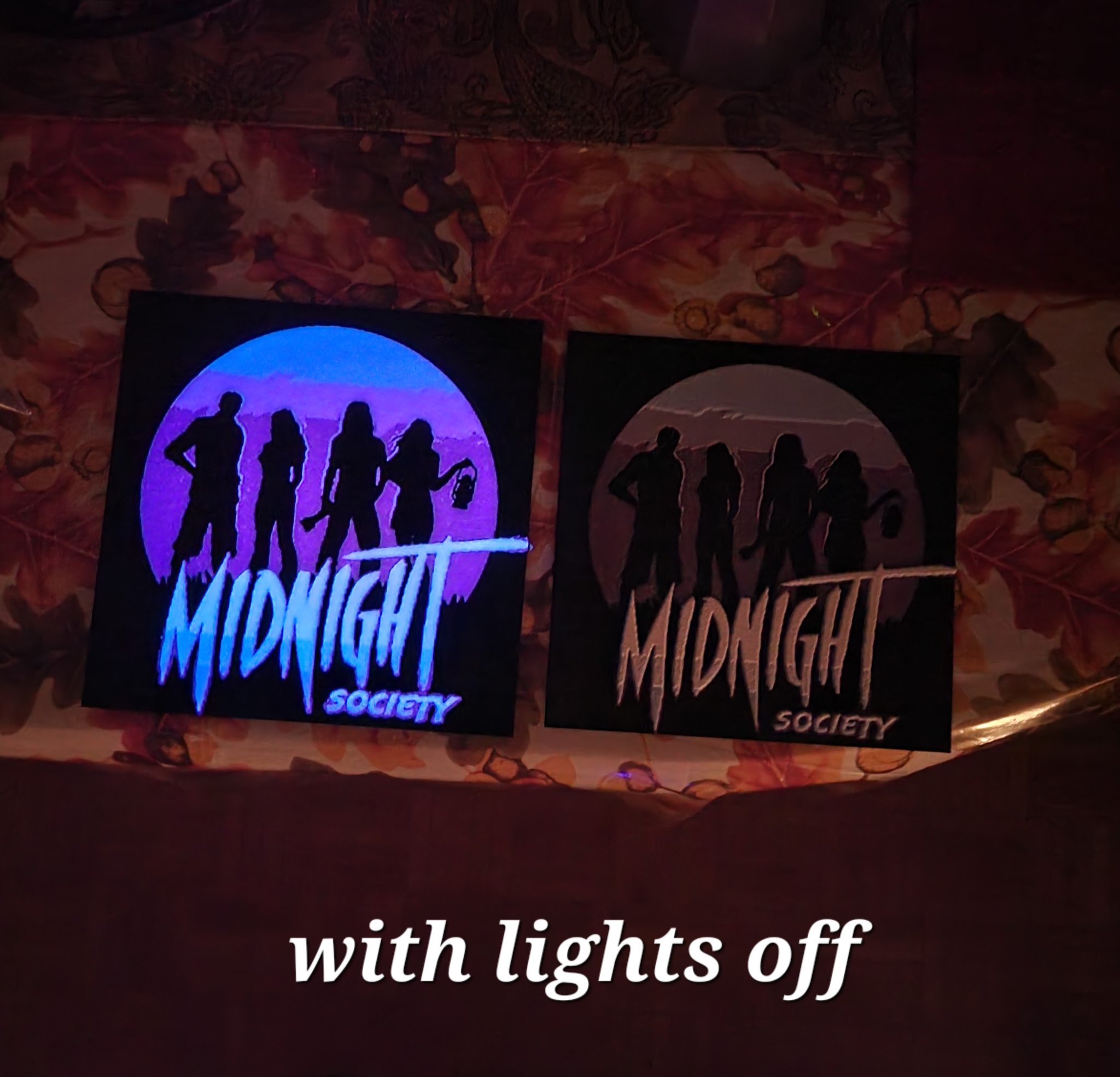 Biển hiệu Midnight Society (HueForge) cho bàn làm việc