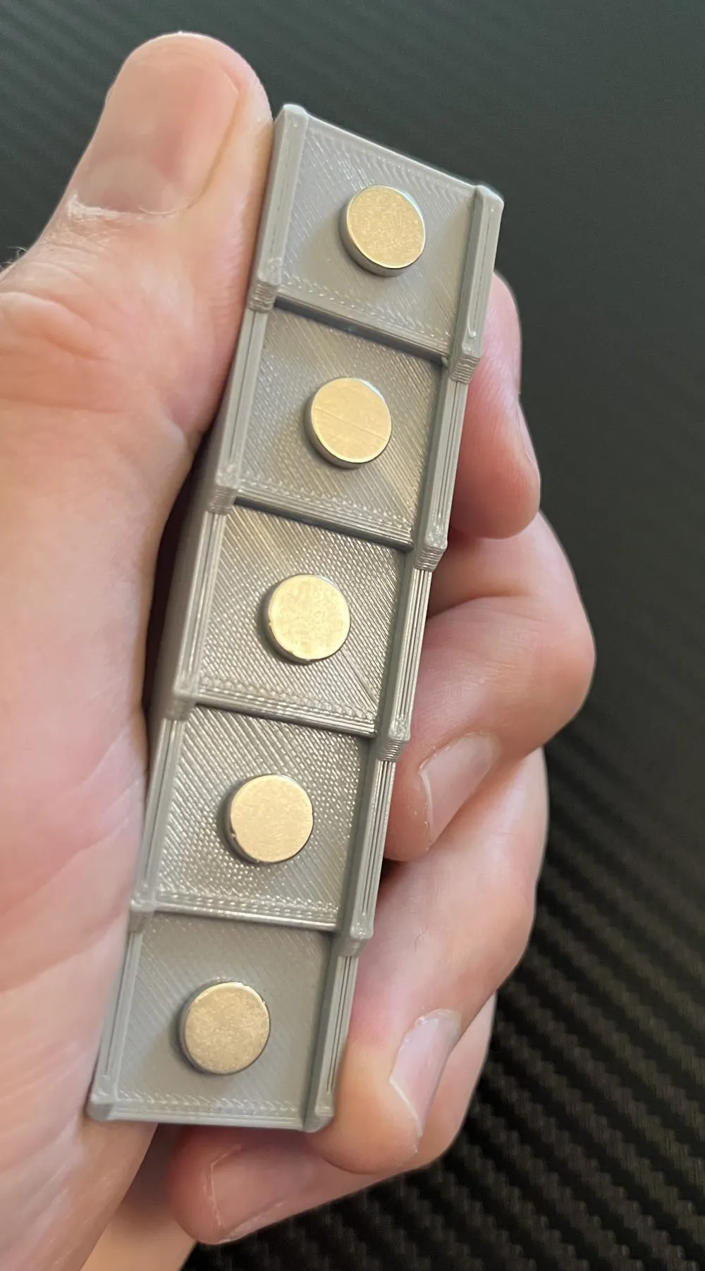 Công cụ tách và định hướng nam châm đất hiếm nhỏ