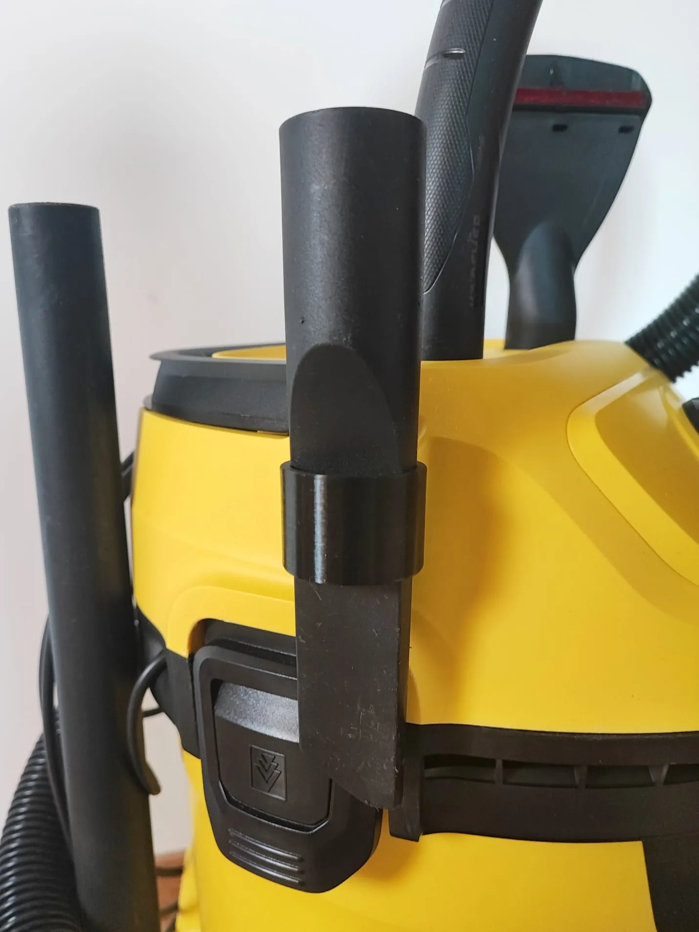 Giá đỡ vòi Karcher WD3 theo chiều dọc và ngang