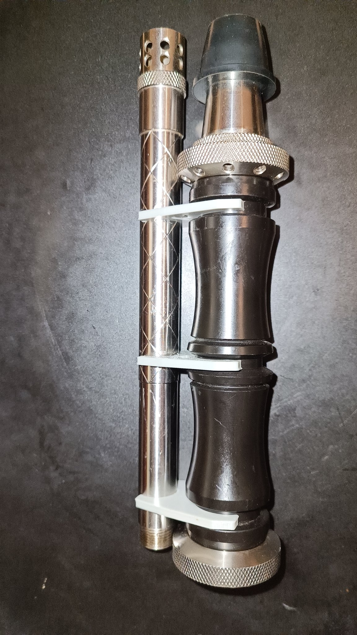 Giá đỡ di động cho hookah Moze Breeze Two