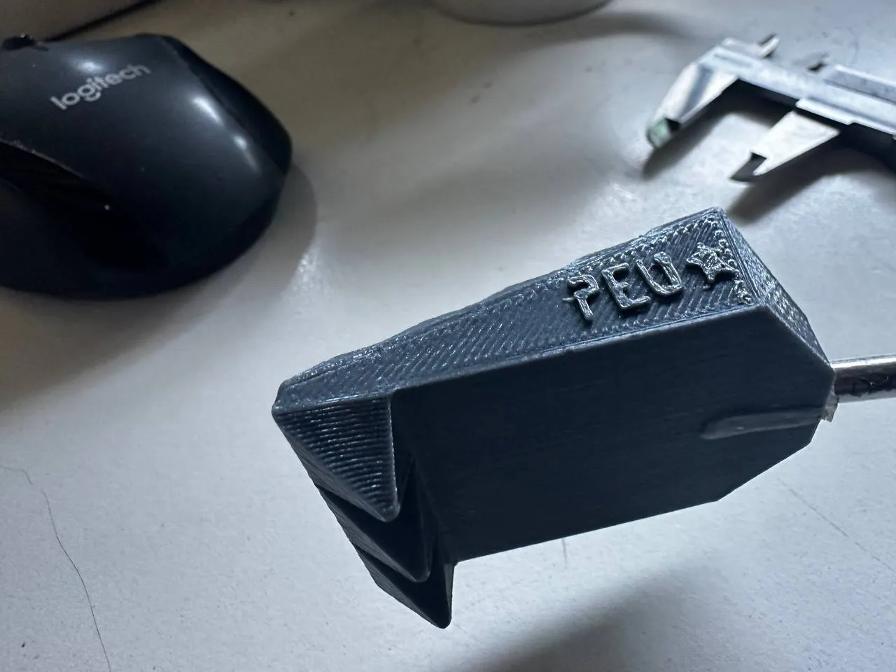 Cây gãi lưng hai phiên bản: cứng và tròn