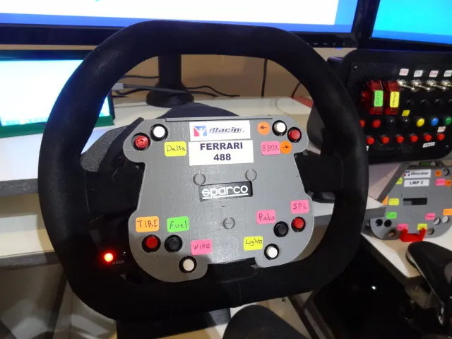 Bảng điều khiển vô lăng đua Sim Racing