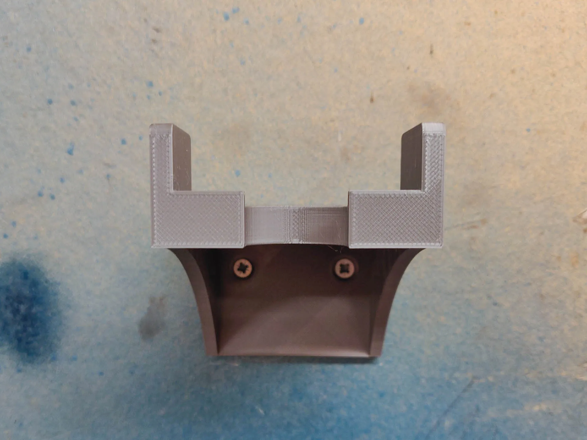 Giá treo tường cho máy cắt dây Dewalt DCM561