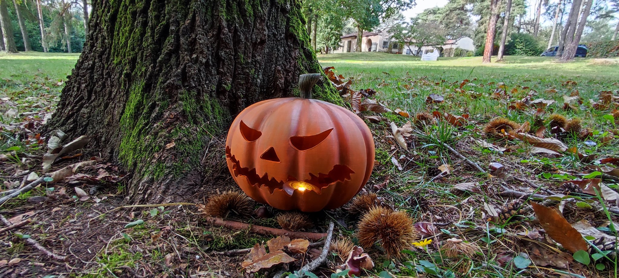 Đèn bí ngô Halloween in 3D với lỗ đặt nến LED