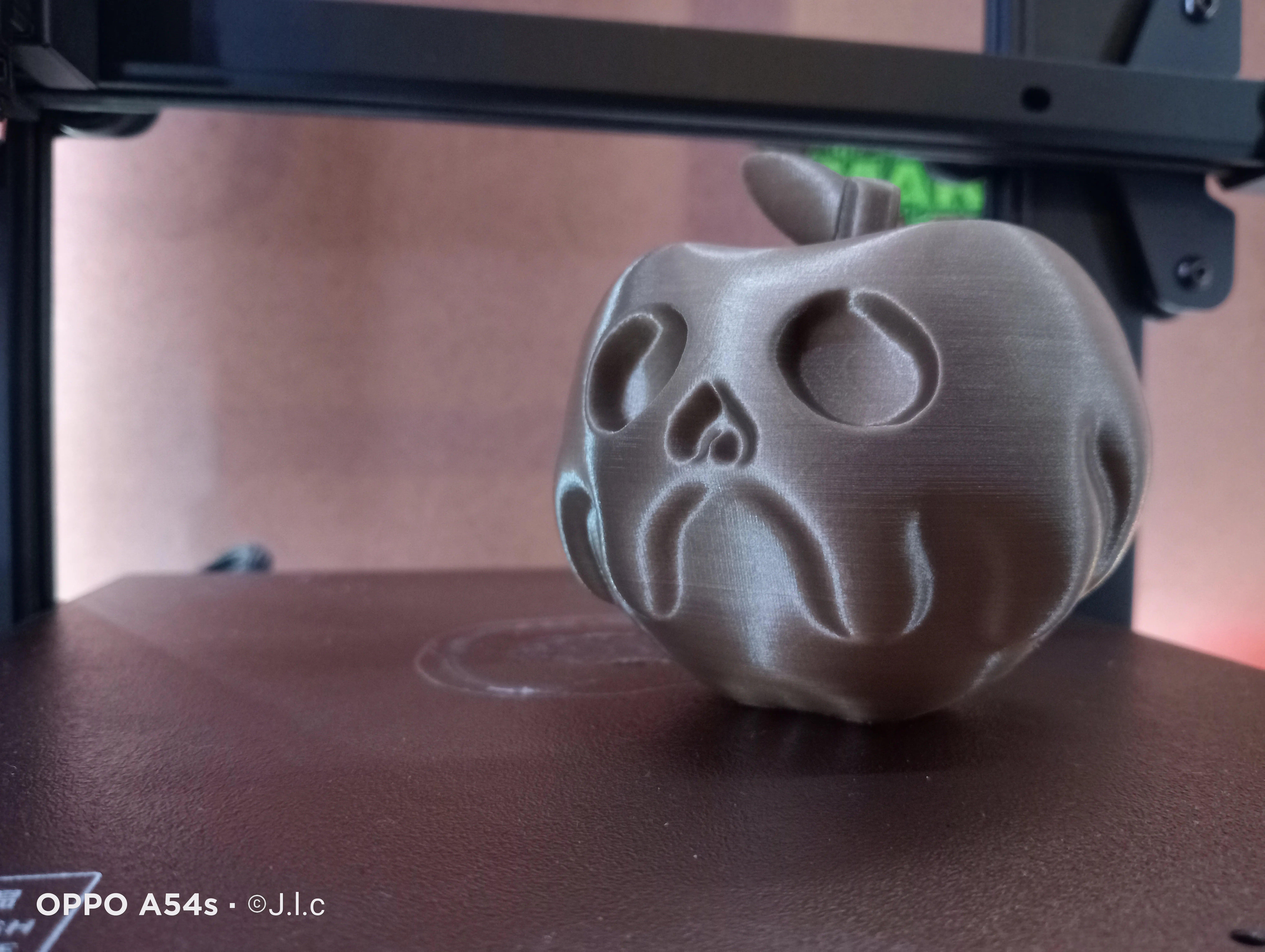 Táo ma quái cho dịp Halloween