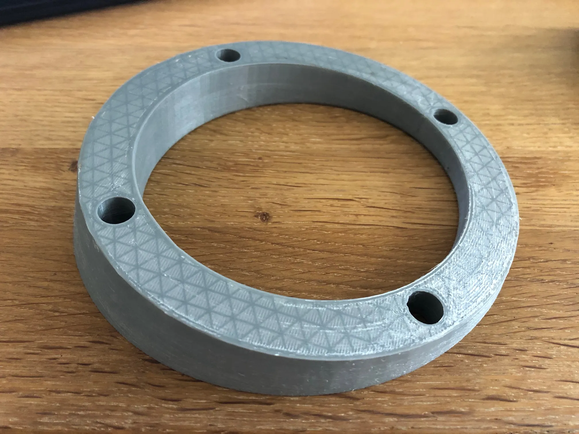 Khung lắp đặt camera Mobotix Q24 nghiêng ngoài trời