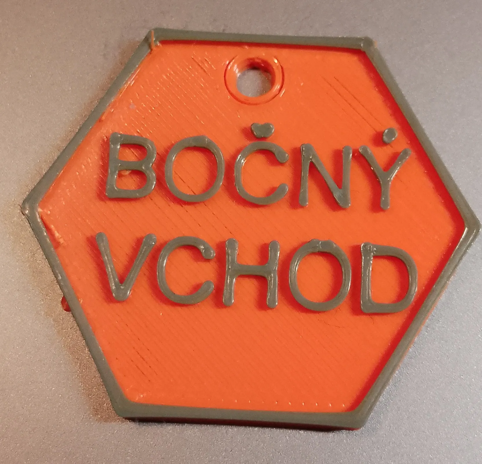 Menovka cho chìa khóa với thiết kế độc đáo