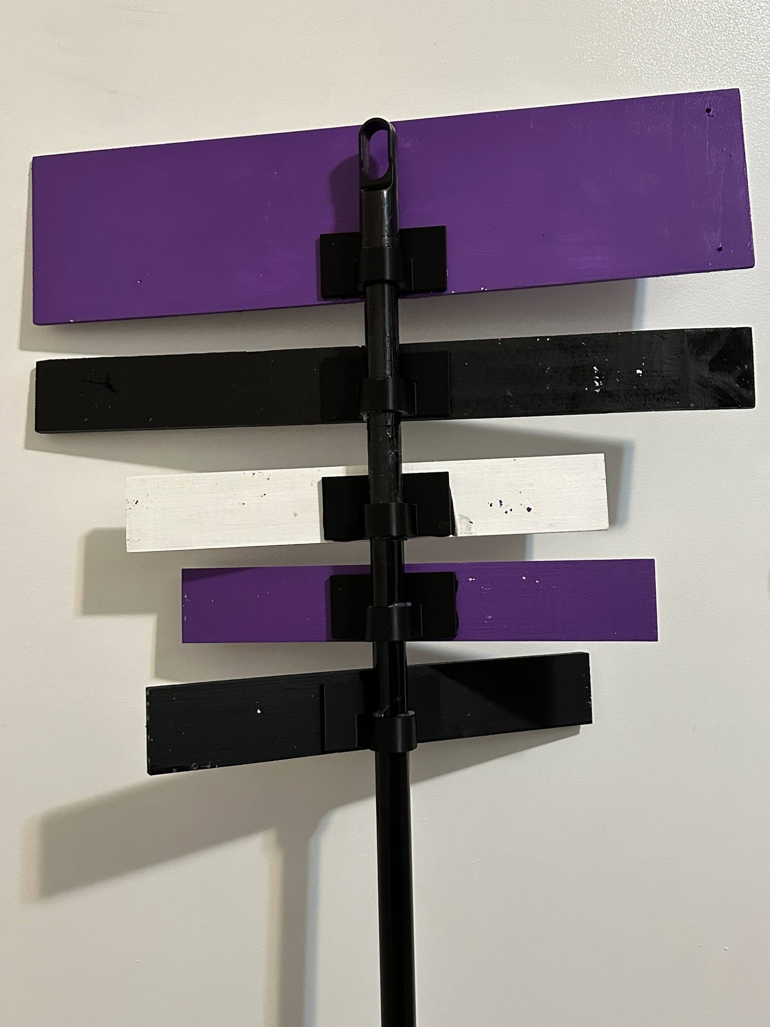 Bảng gắn biển báo Halloween cho chổi phù thủy