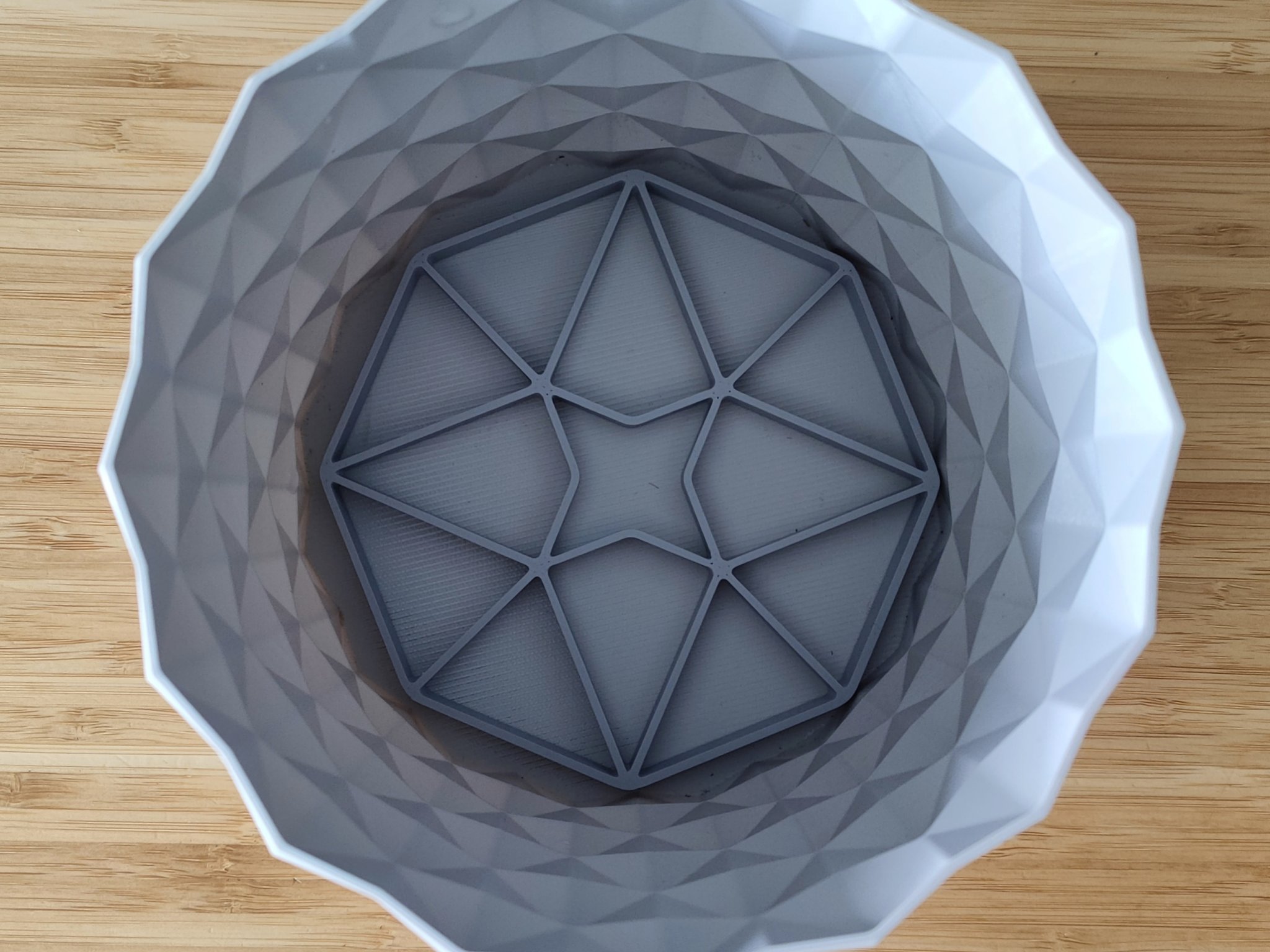 Thiết bị điều chỉnh độ cao chậu cây cho cây trồng trong nhà