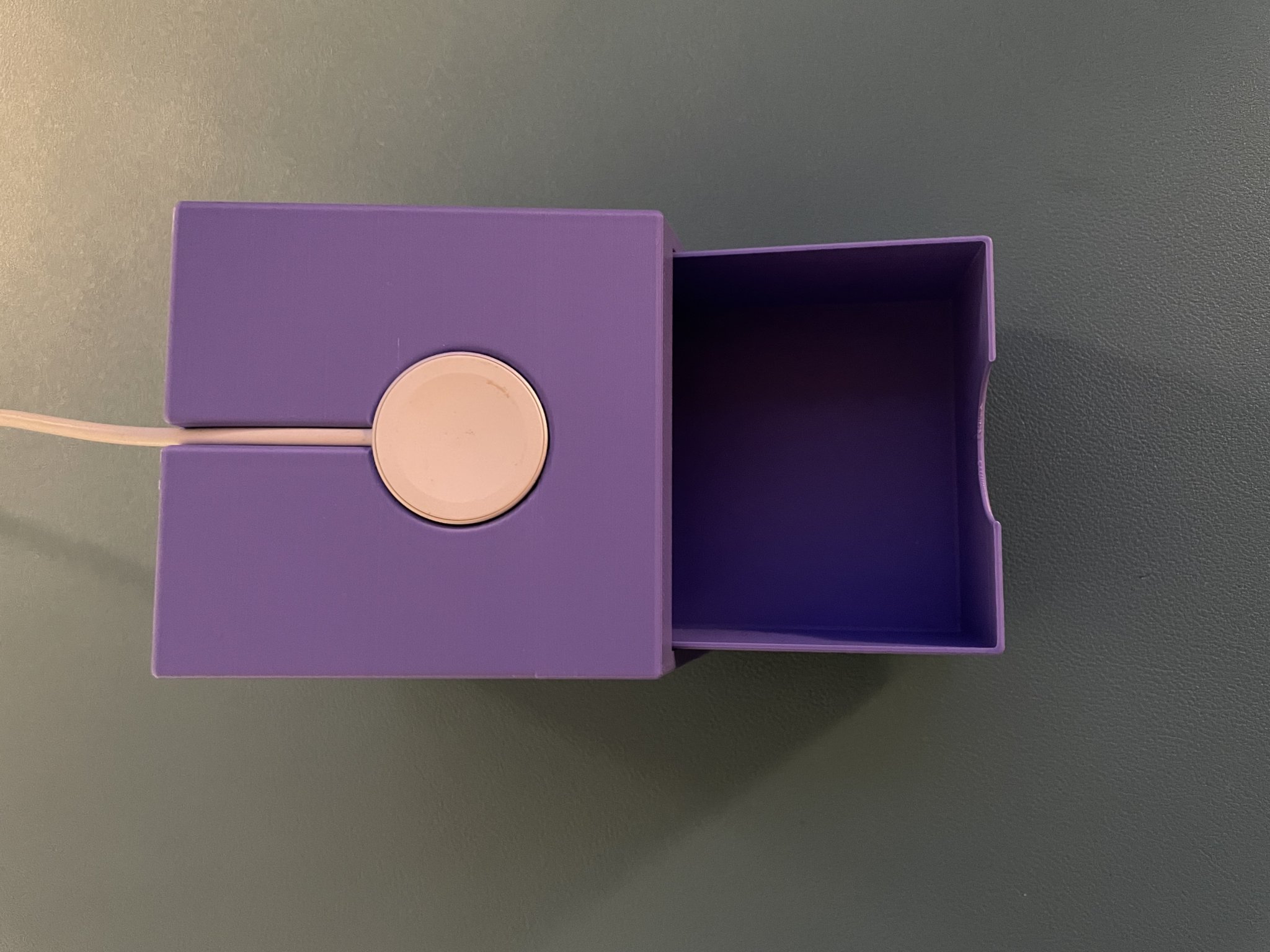 Giá đỡ Apple Watch có ngăn kéo tiện lợi