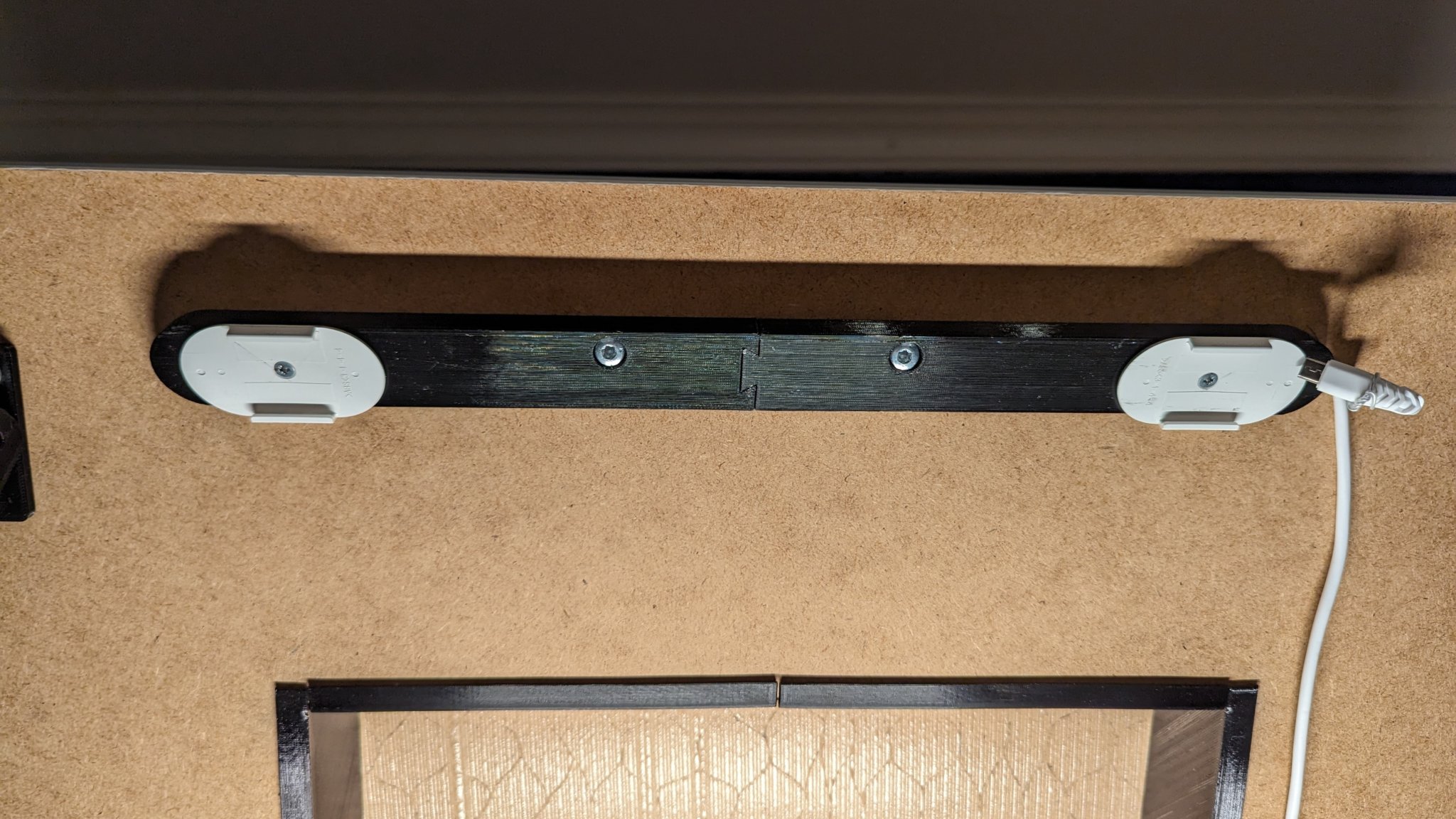 Giá đỡ lắp đặt đèn LED IKEA Rolfstorp nghiêng 25°