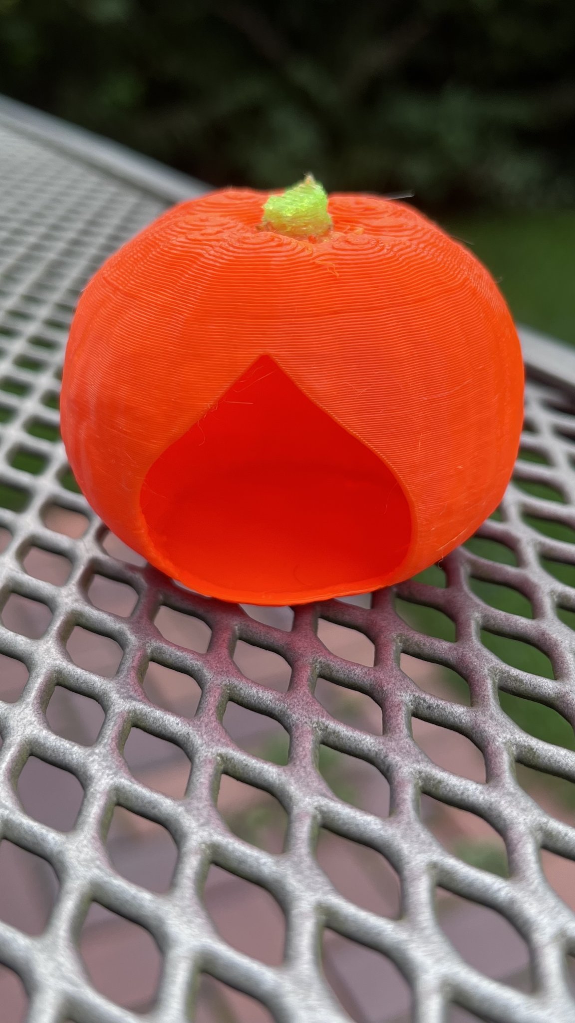 Đèn bí ngô rỗng trang trí Halloween