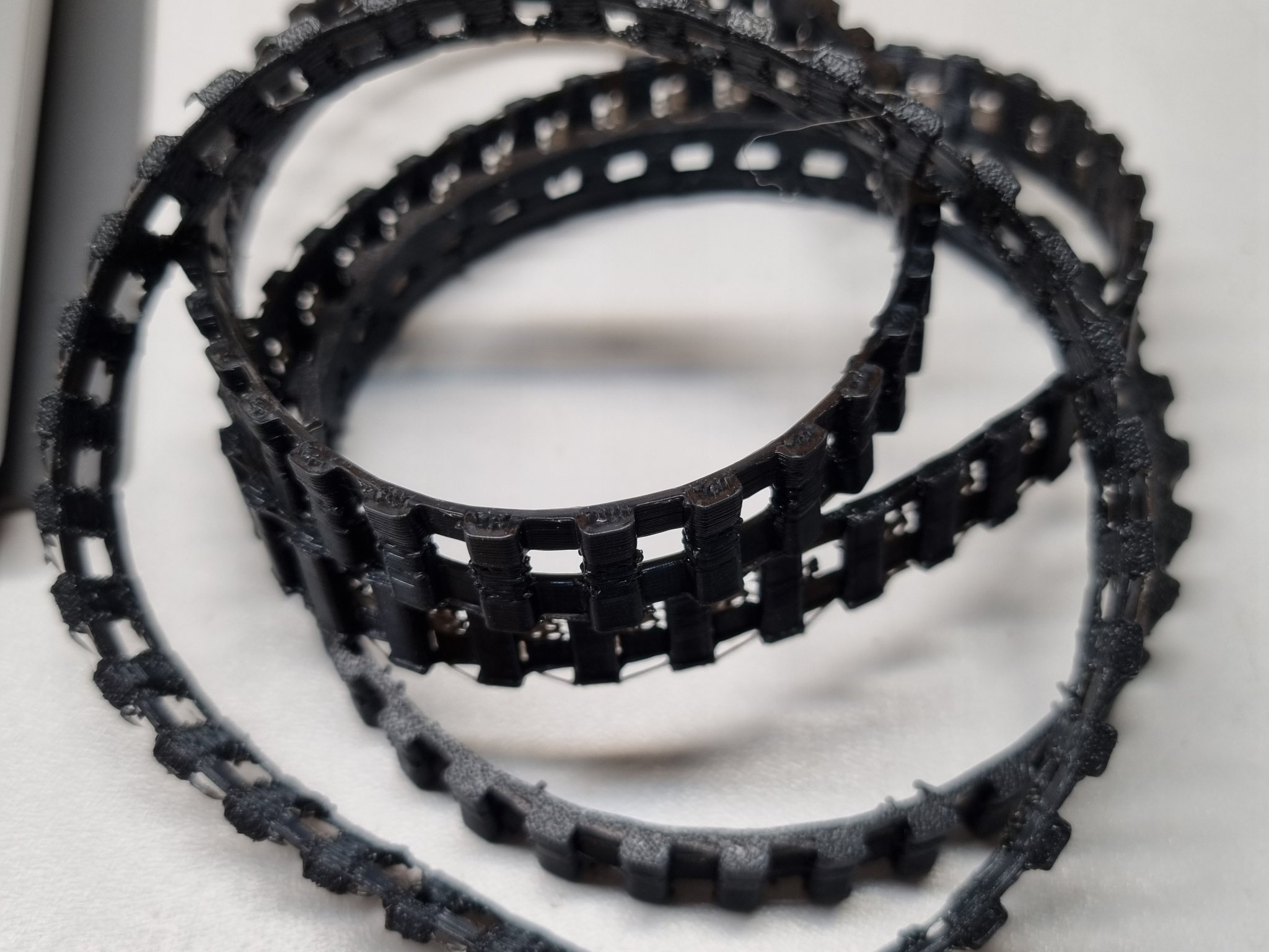 Dây xích xe tăng in TPU/TPE với nhiều kích thước khác nhau