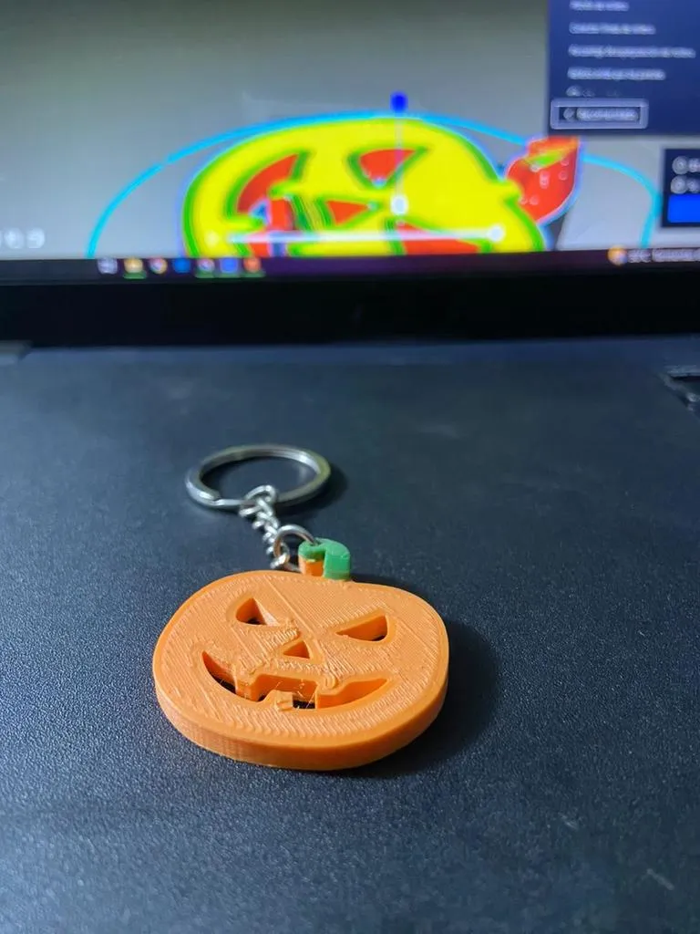 Móc khóa hình bí ngô in 3D hai màu