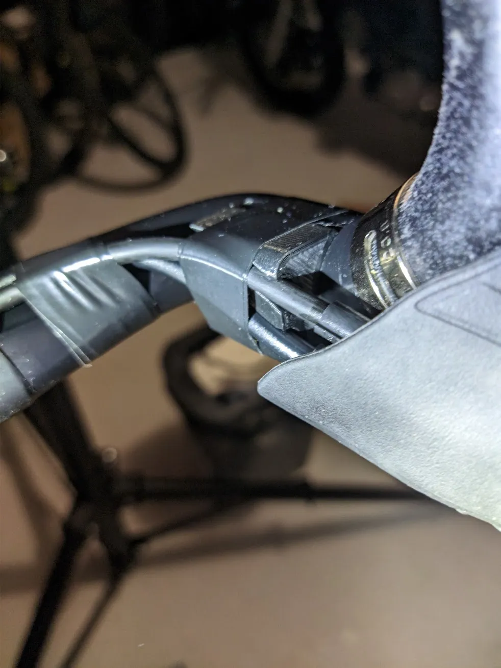 Phụ kiện tay lái Shimano cho xe đạp thể thao