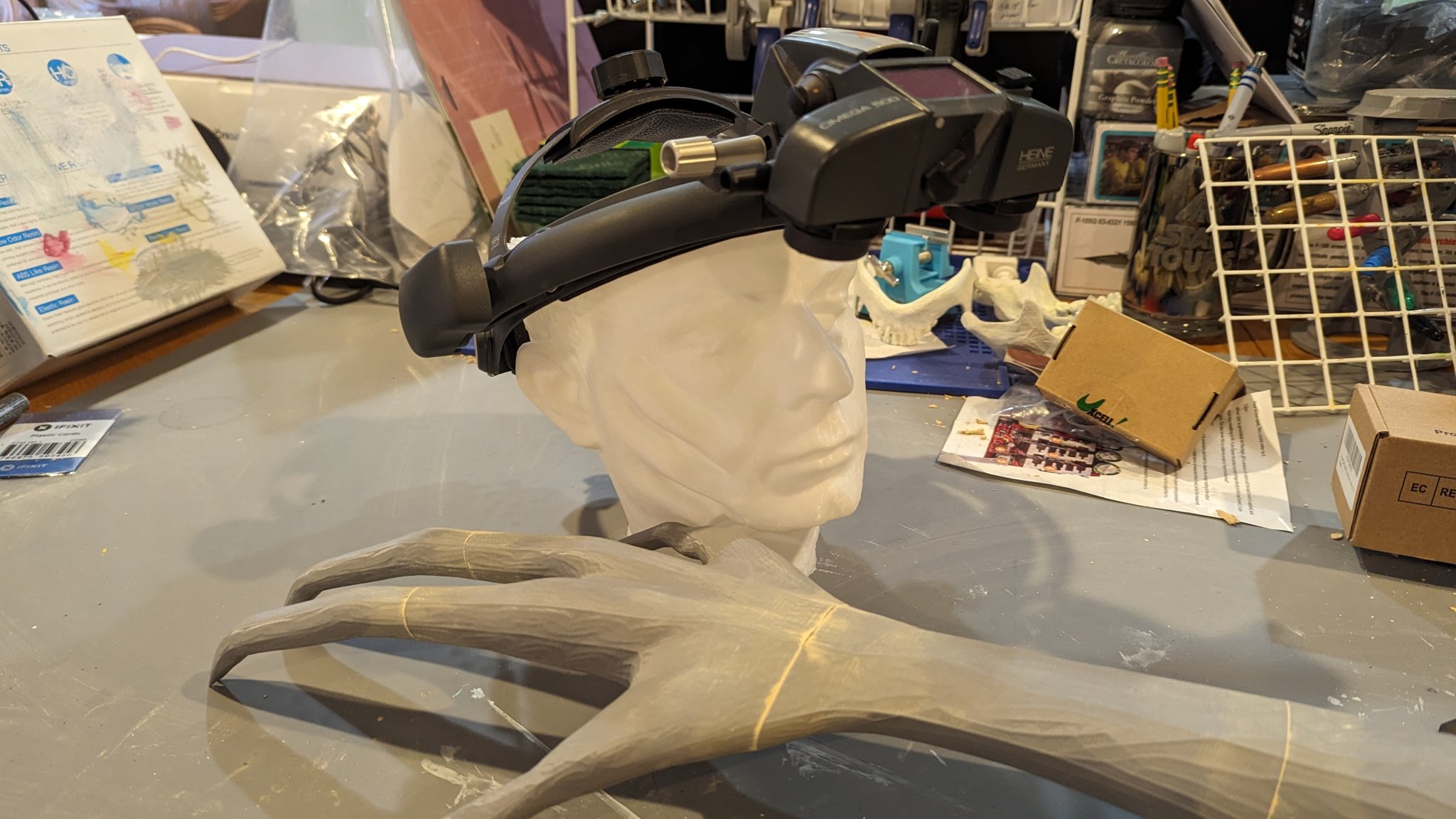 Xác chết đầu lính do tấn công của động vật hoặc người n...