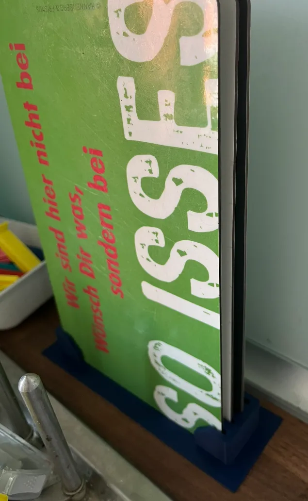 Giá đỡ thớt cắt cho 4 thớt trong bếp