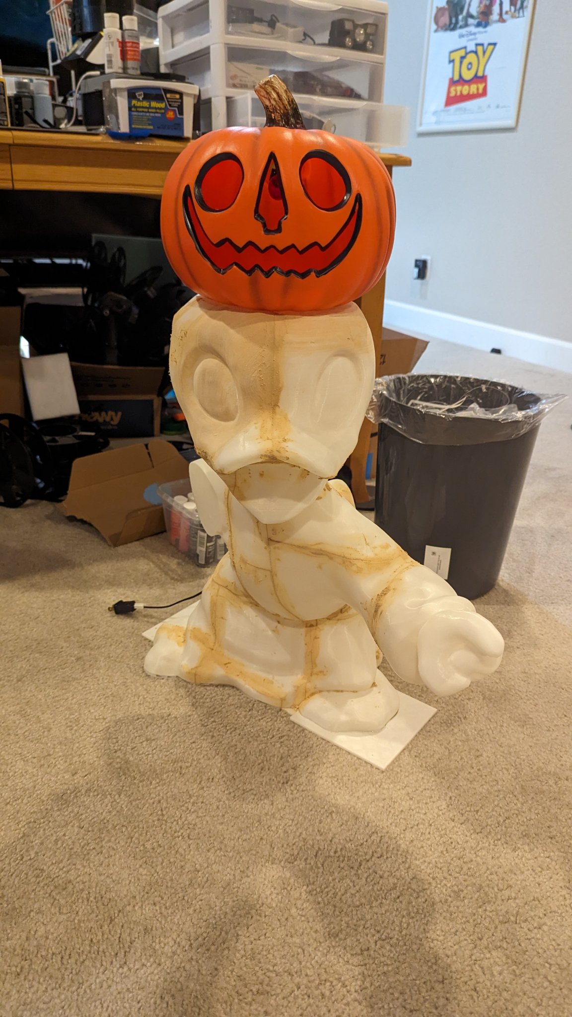 Nhân vật Halloween: Huey, Dewey, Louis và phù thủy Hazel