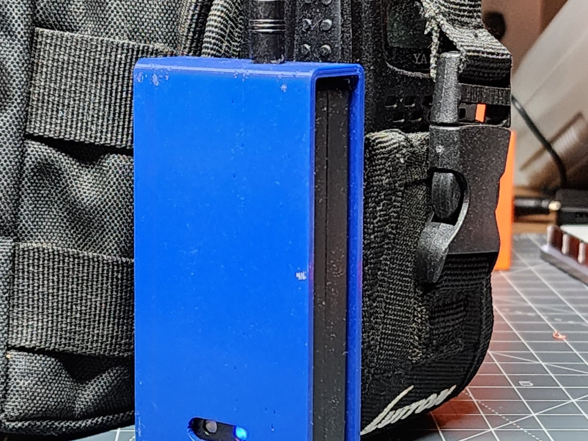 Giá đỡ TNC Mobilinkd với kẹp bên tiện lợi