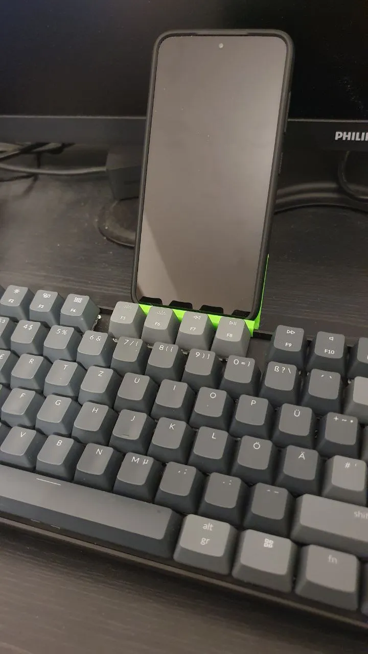 Giá đỡ smartphone cho bàn phím Keychron K8