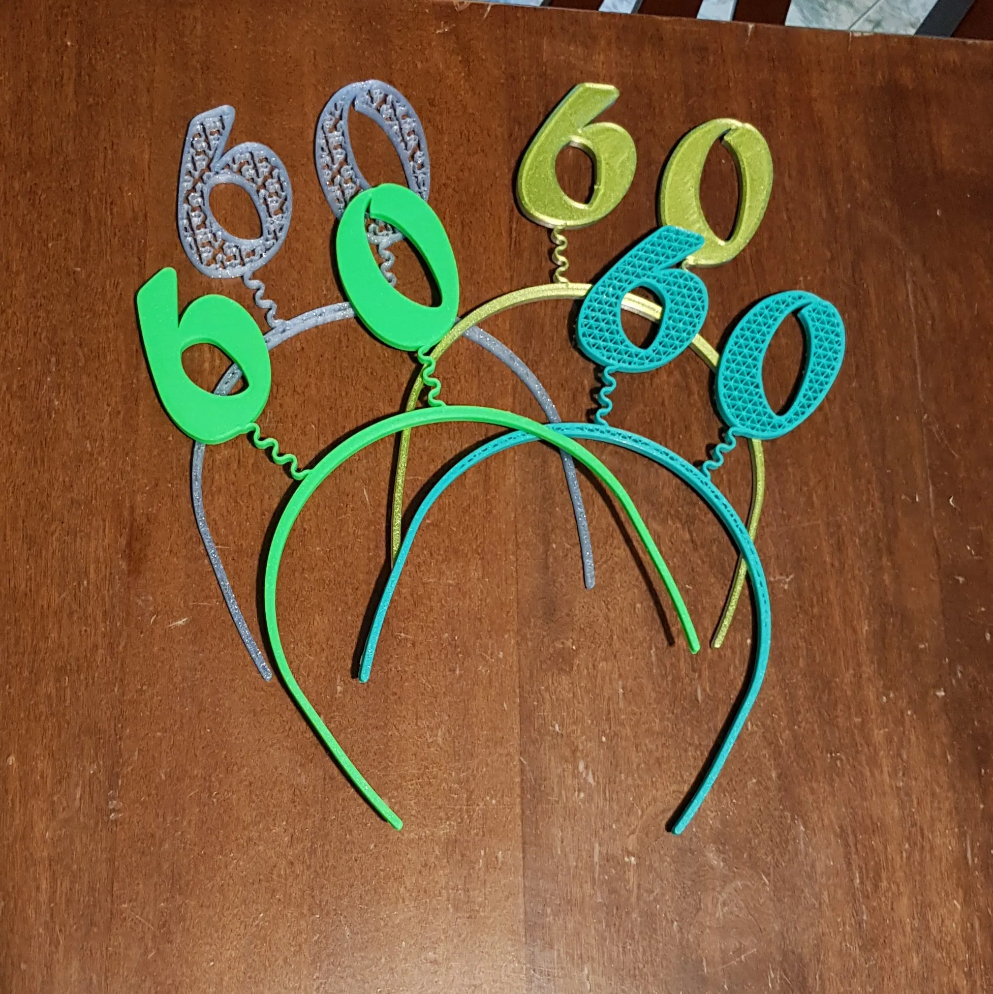 Băng đô tóc sinh nhật tùy chỉnh cho bạn bè