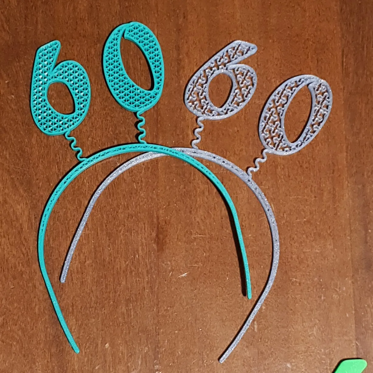 Băng đô tóc kỷ niệm 60 năm sinh nhật Bobbleheads