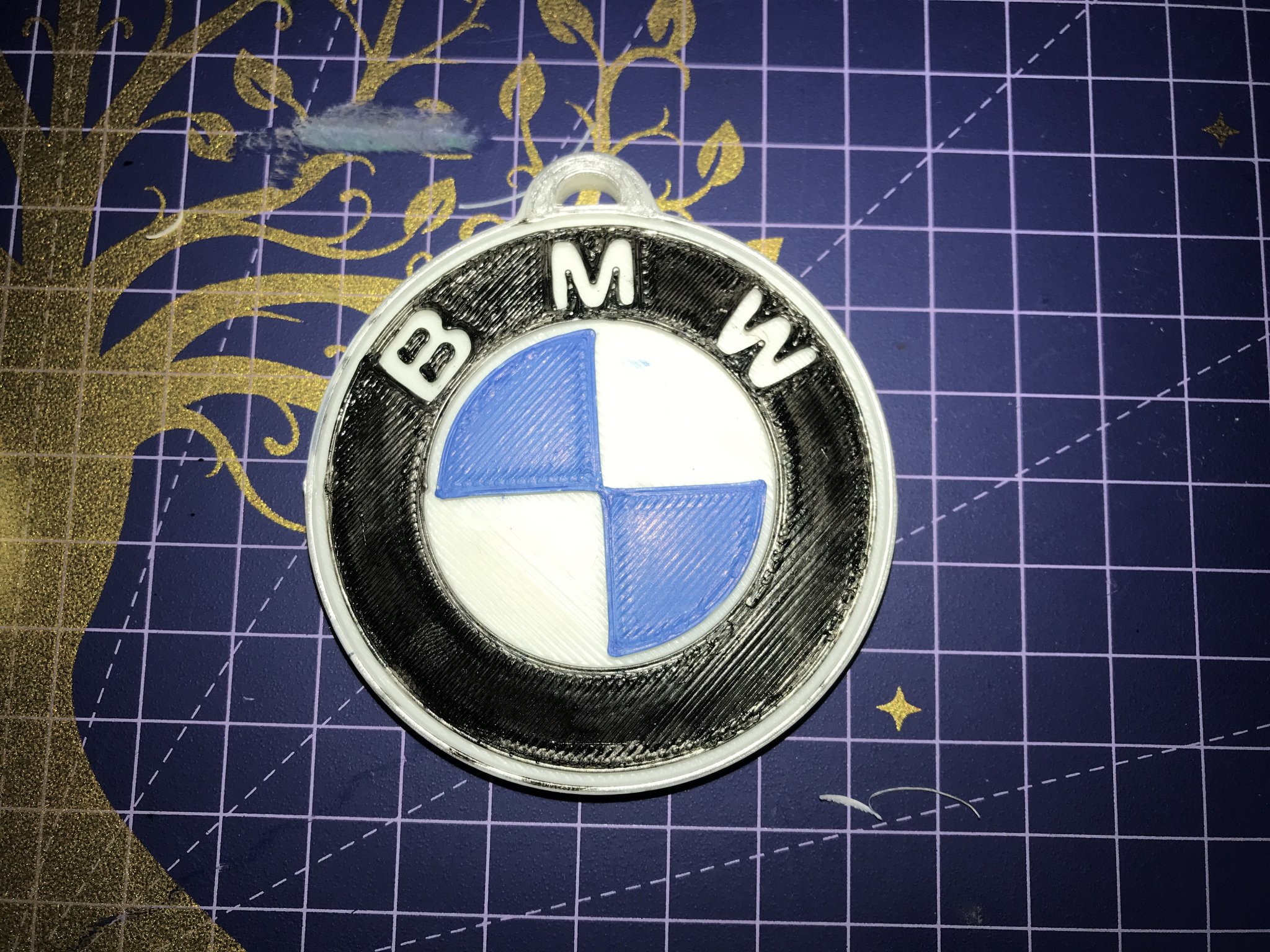 Thẻ chìa khóa với biểu tượng xe hơi 3D