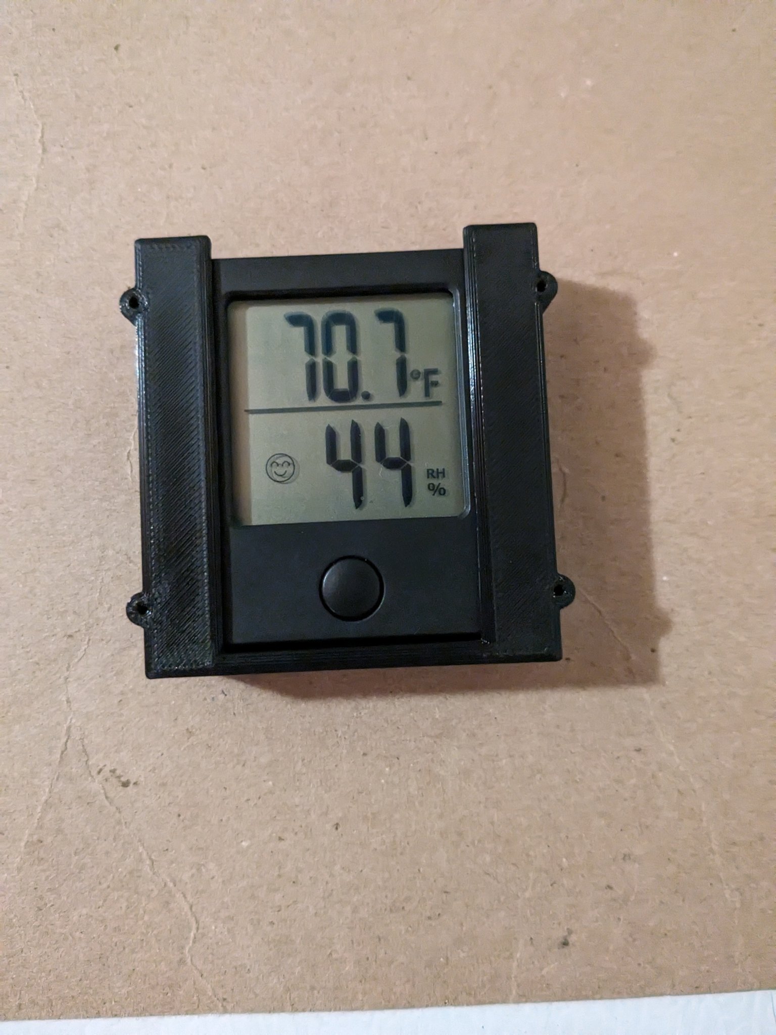 Giá đỡ đồng hồ đo độ ẩm cho tủ chứa filament