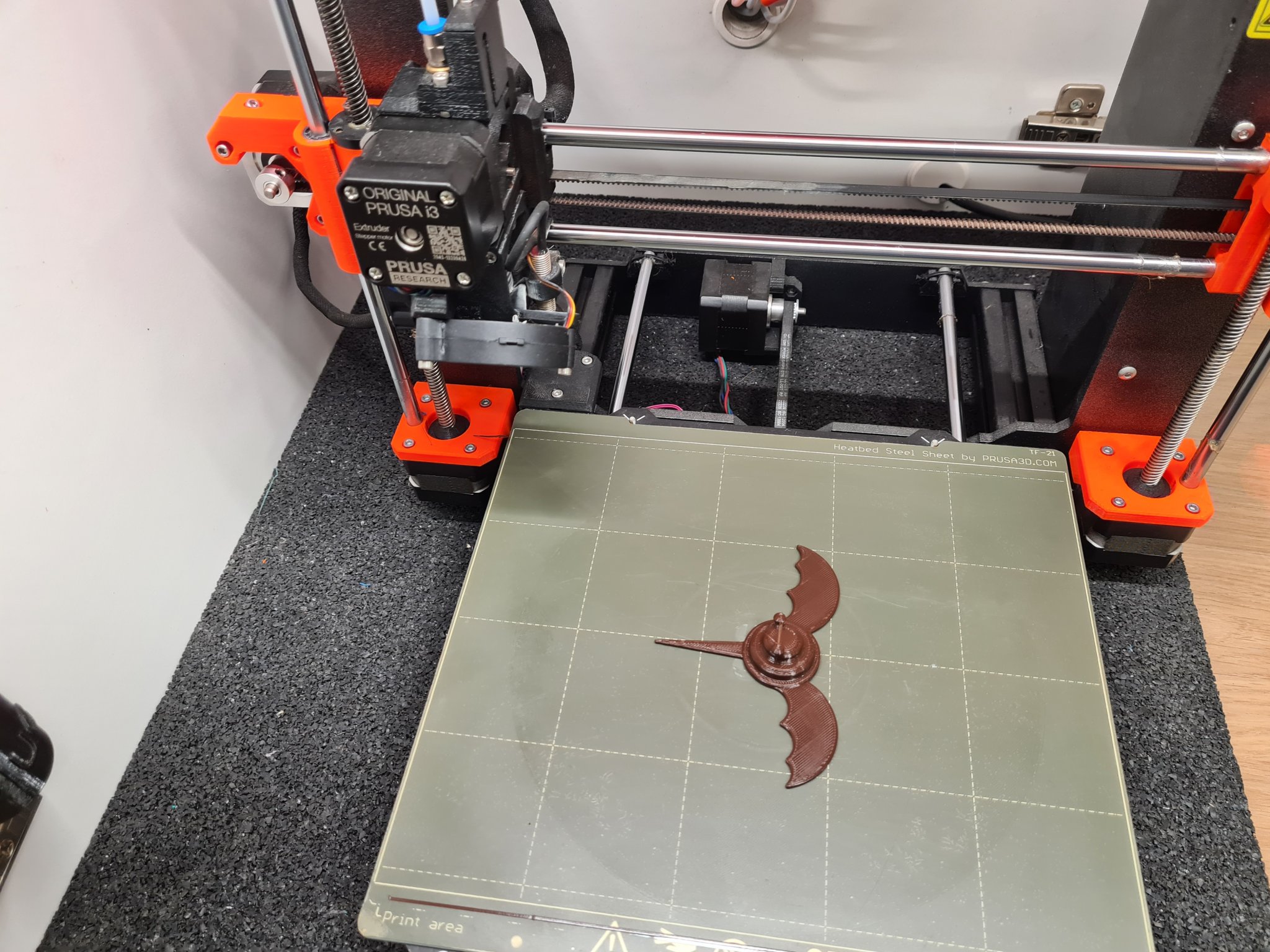 Bánh muffin dơi ma quái cho Halloween