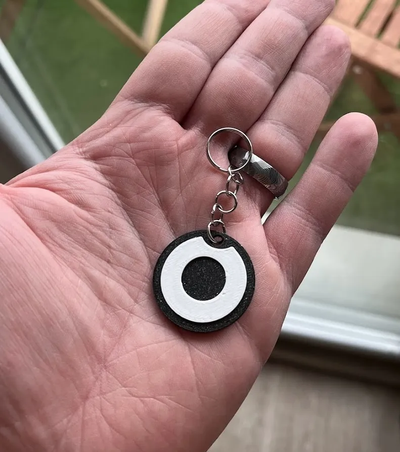 Móc khóa Čtrtkon với chip NFC