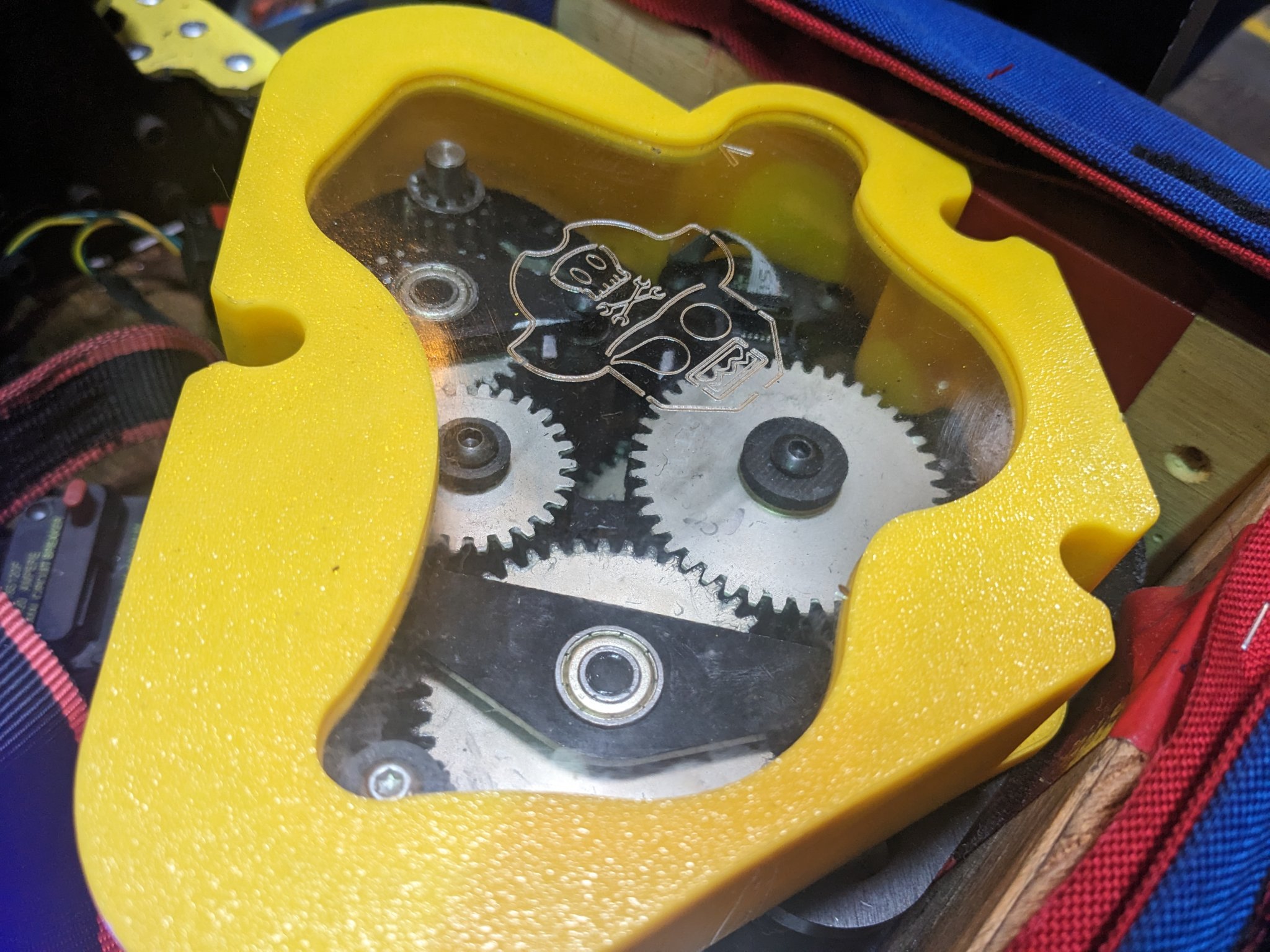 Bìa che hộp số Swerve X của West Coast Products bằng acrylic