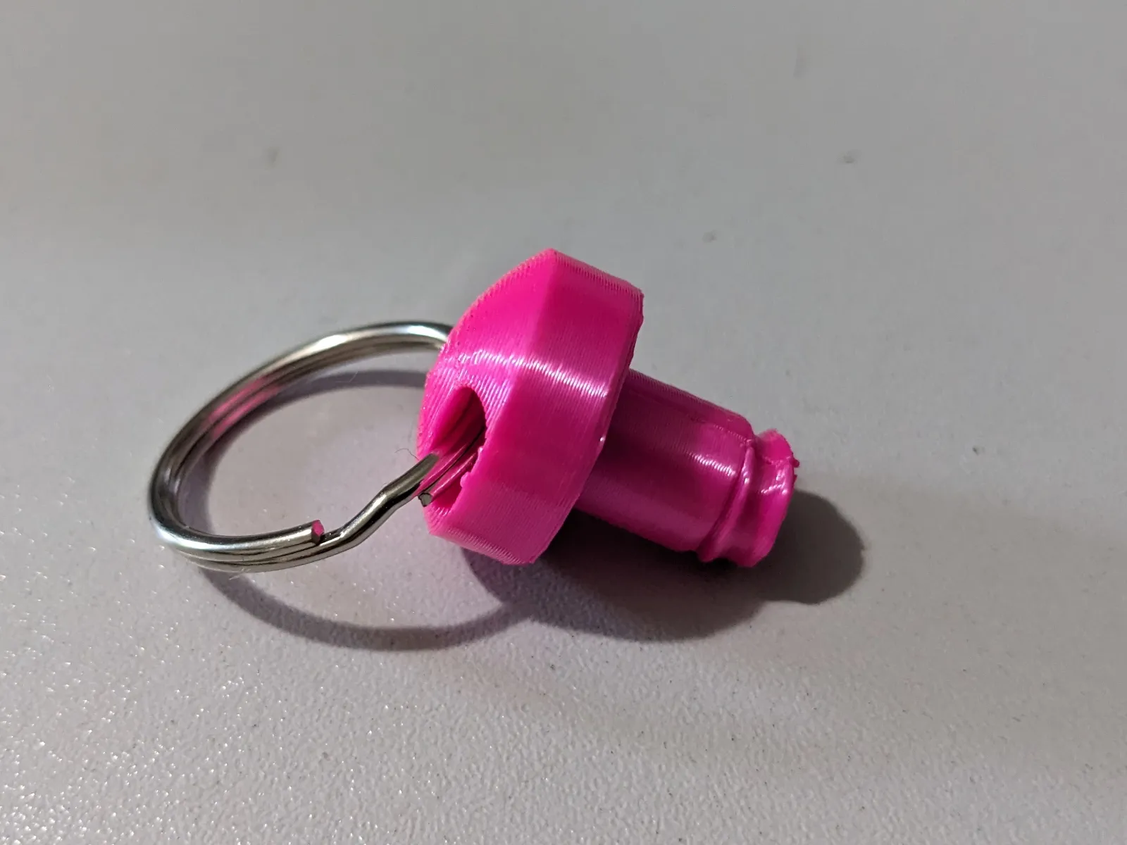 Móc chìa khóa hình cầu có thể vặn xoáy