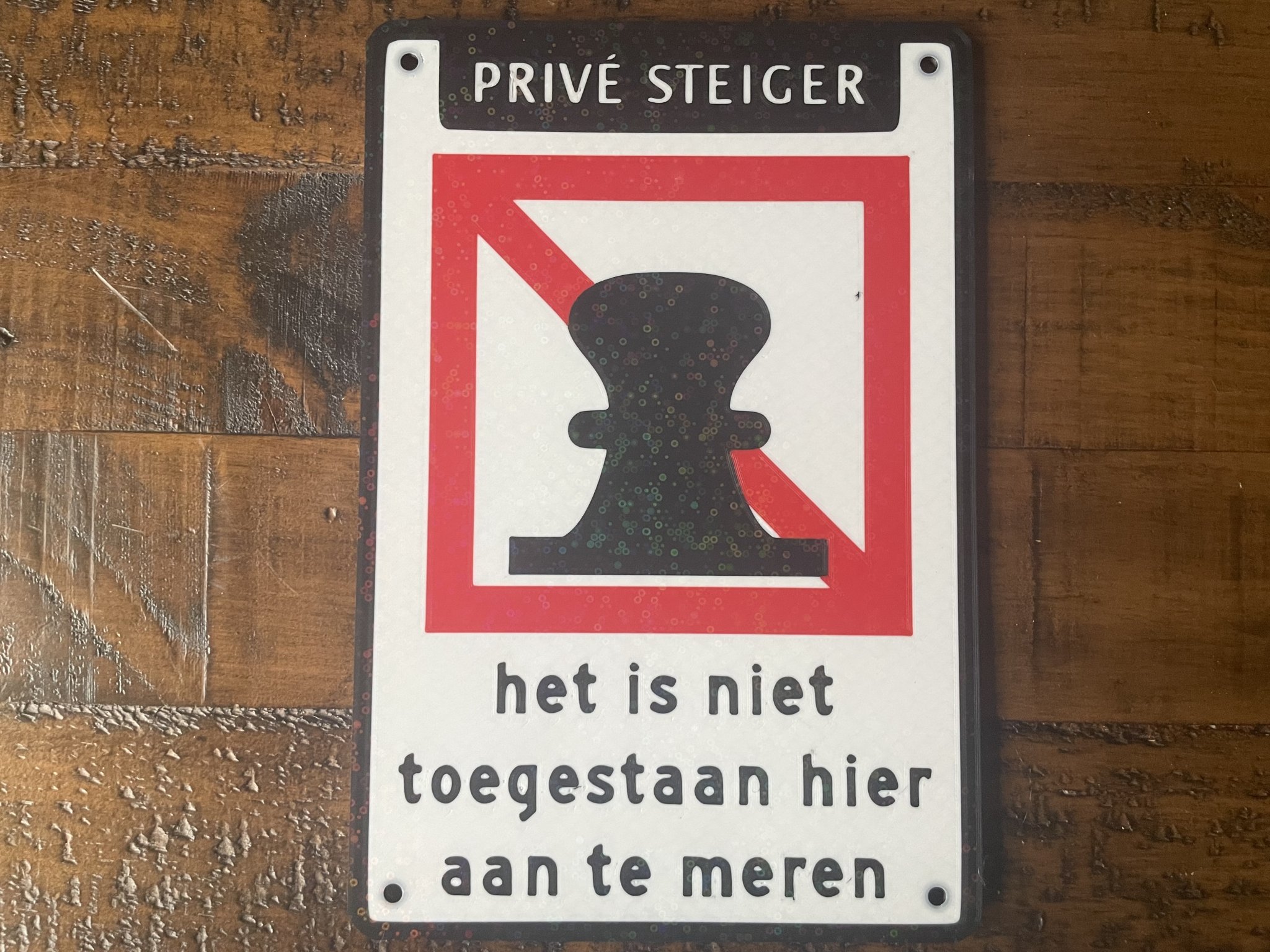 Biển báo cấm cập bến tại Hà Lan