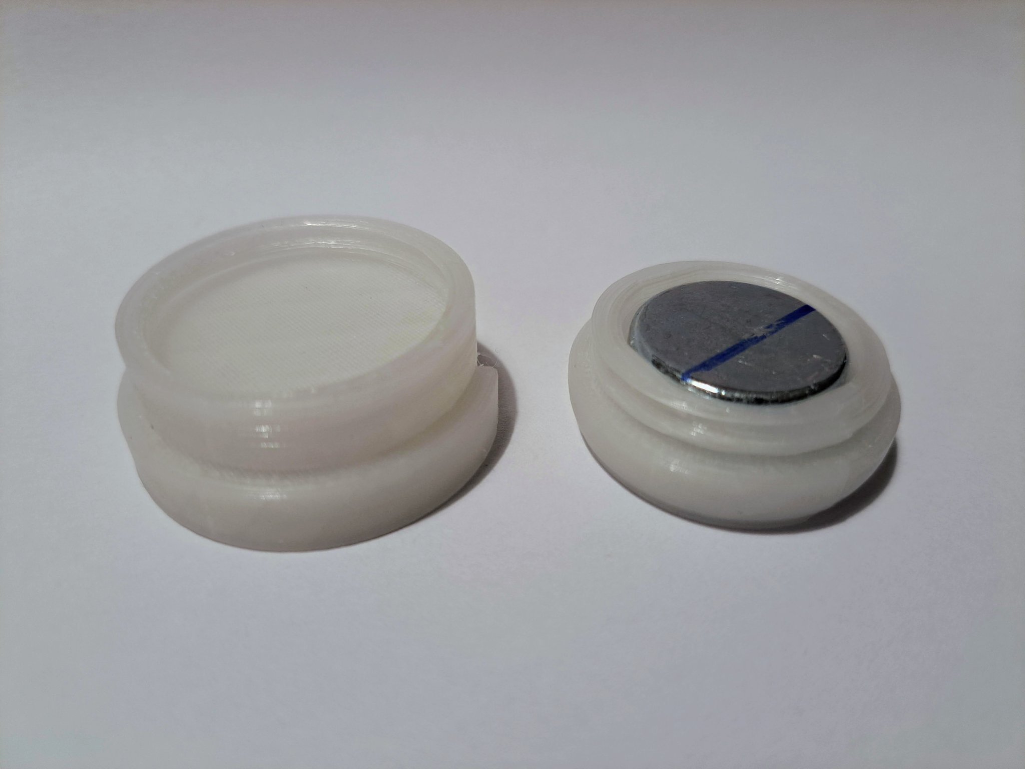 Vỏ bảo vệ cho nam châm khóa trẻ em dễ cầm nắm