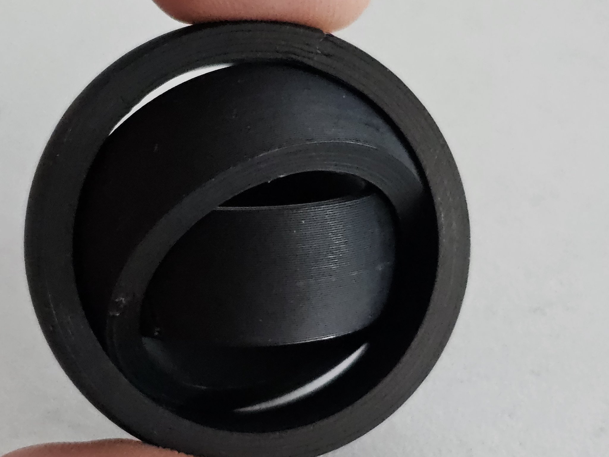 Nhẫn fidget cho vợ với thiết kế nhỏ gọn