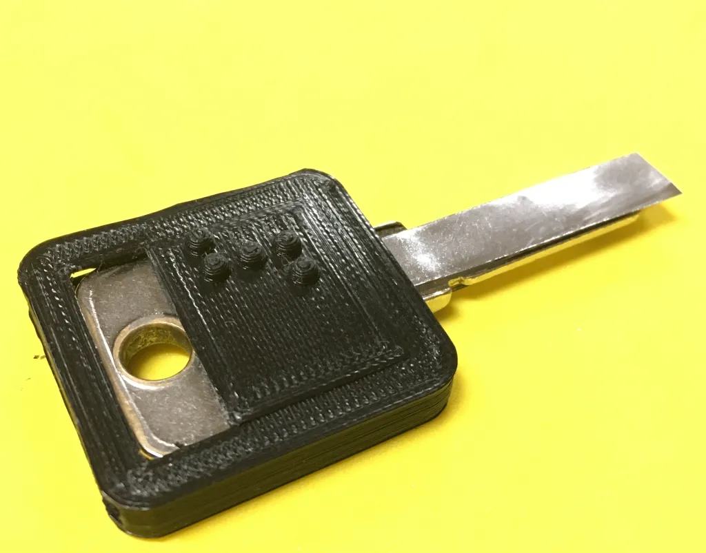 Núm phím Braille giúp nhận diện phím trong bóng tối