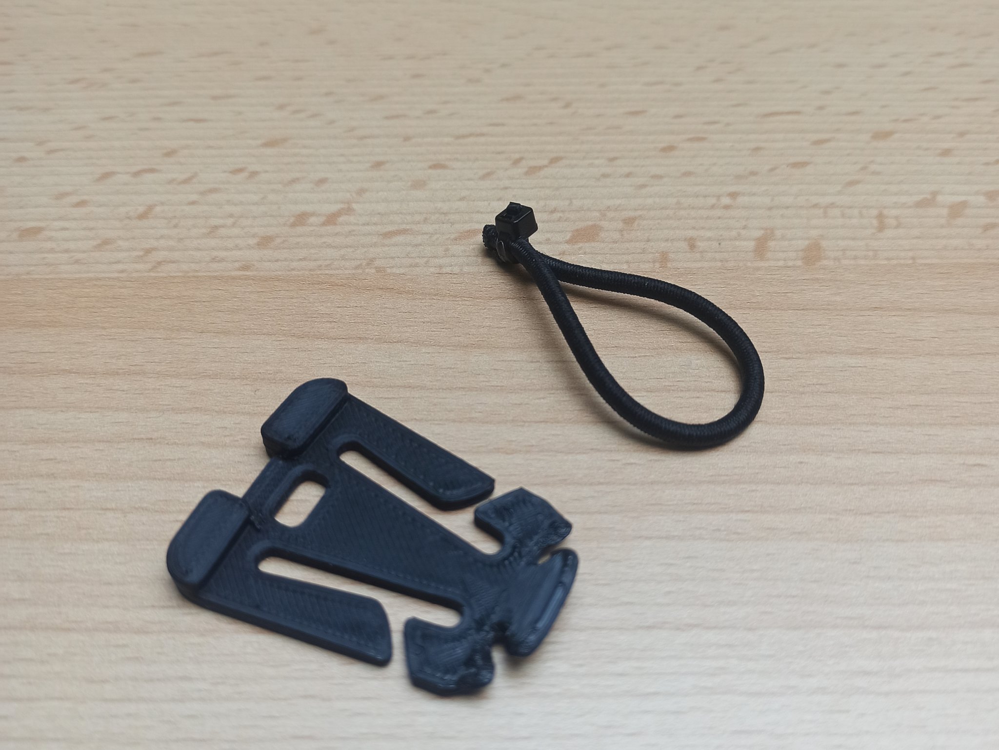 Kẹp khóa balo tiện lợi cho chuyến đi