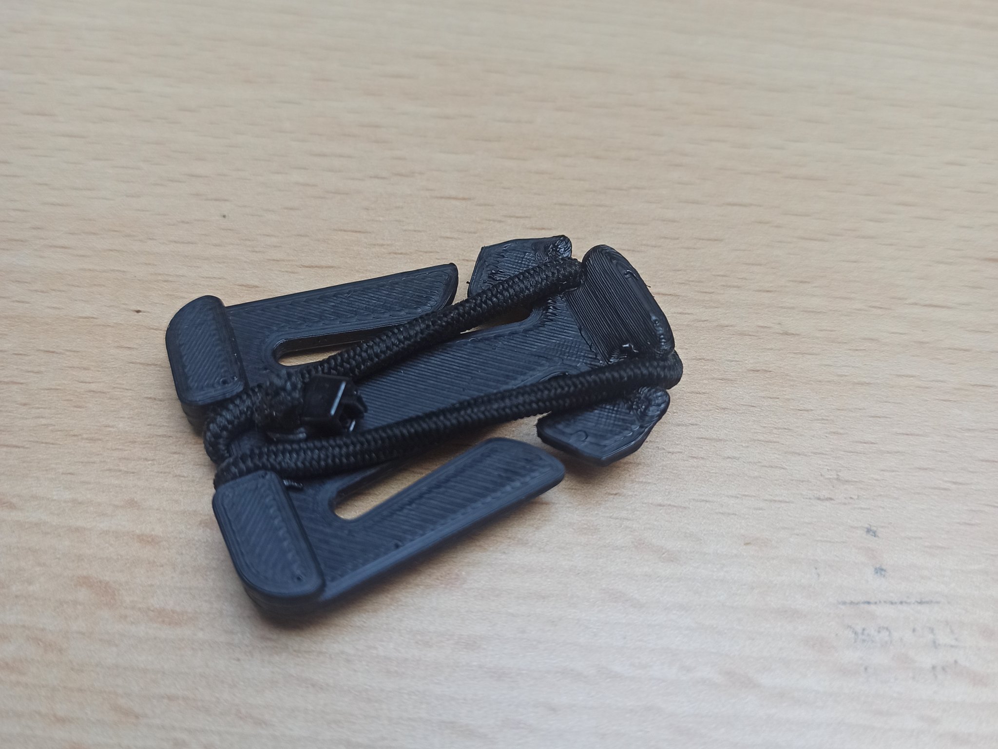 Kẹp khóa balo tiện lợi cho chuyến đi